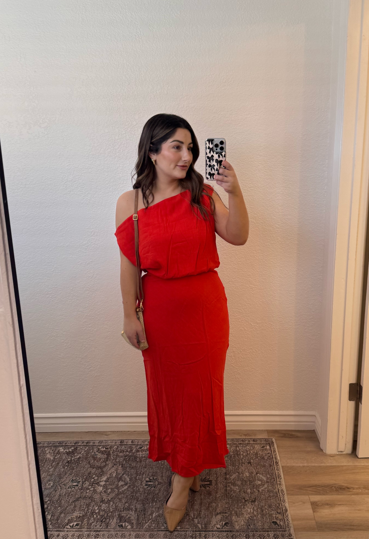 Dress size 4
Linen dress!
I didn’t steam this yet😬 but it’s sooo cute!! It’s linen so not much stretch!

#LTKFindsUnder50 #LTKFindsUnder100 #LTKStyleTip