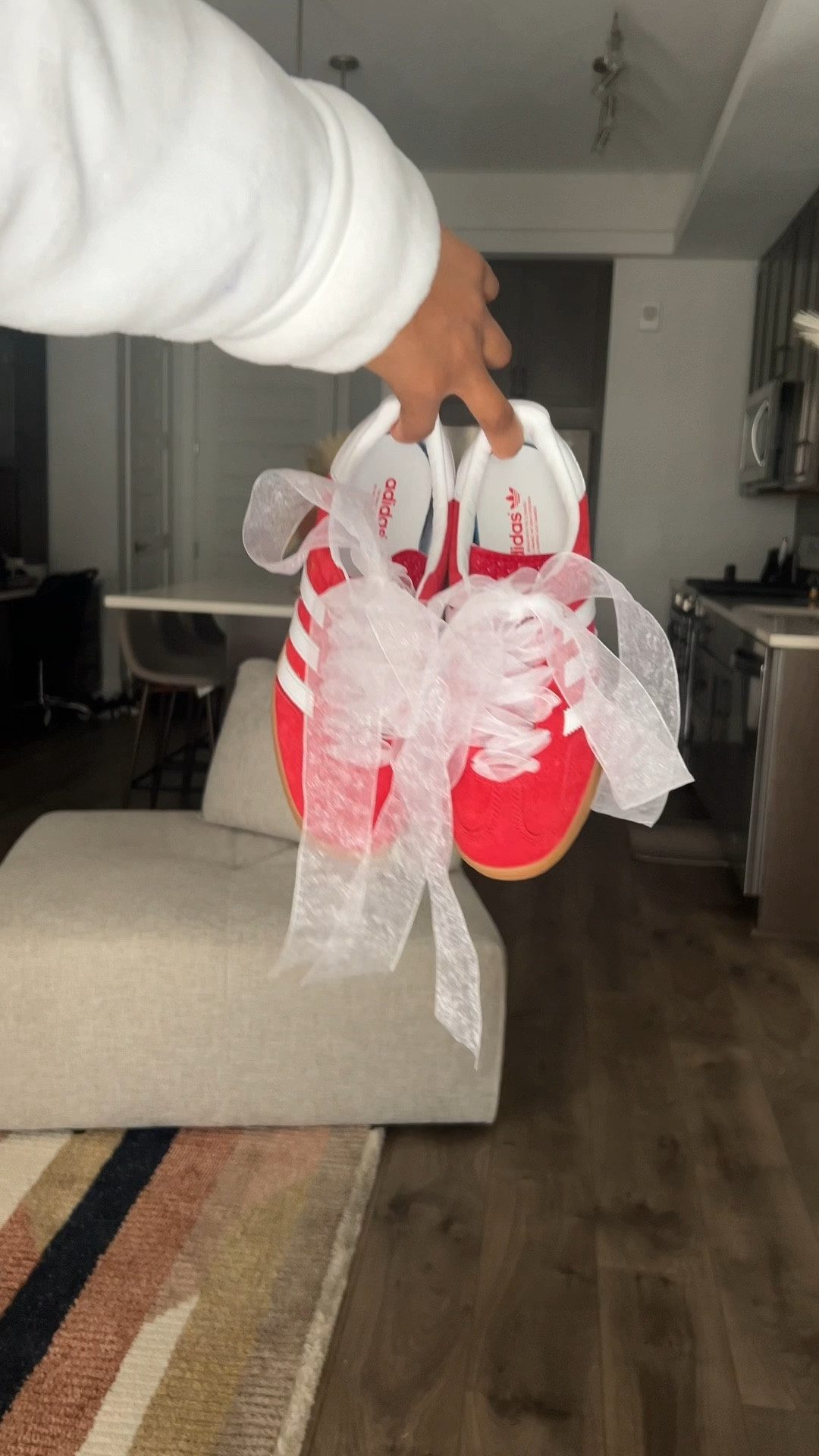 🎀 & 🎈 

#LTKVideo #LTKstyletip