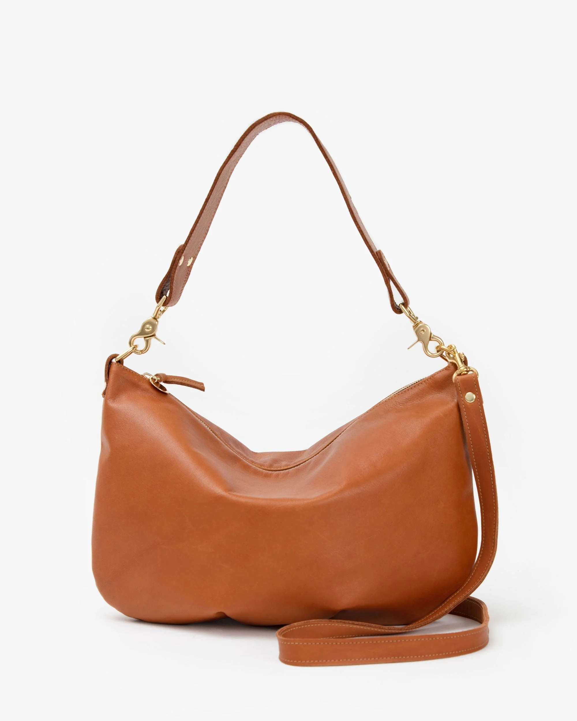 Moyen Messenger | Clare V.