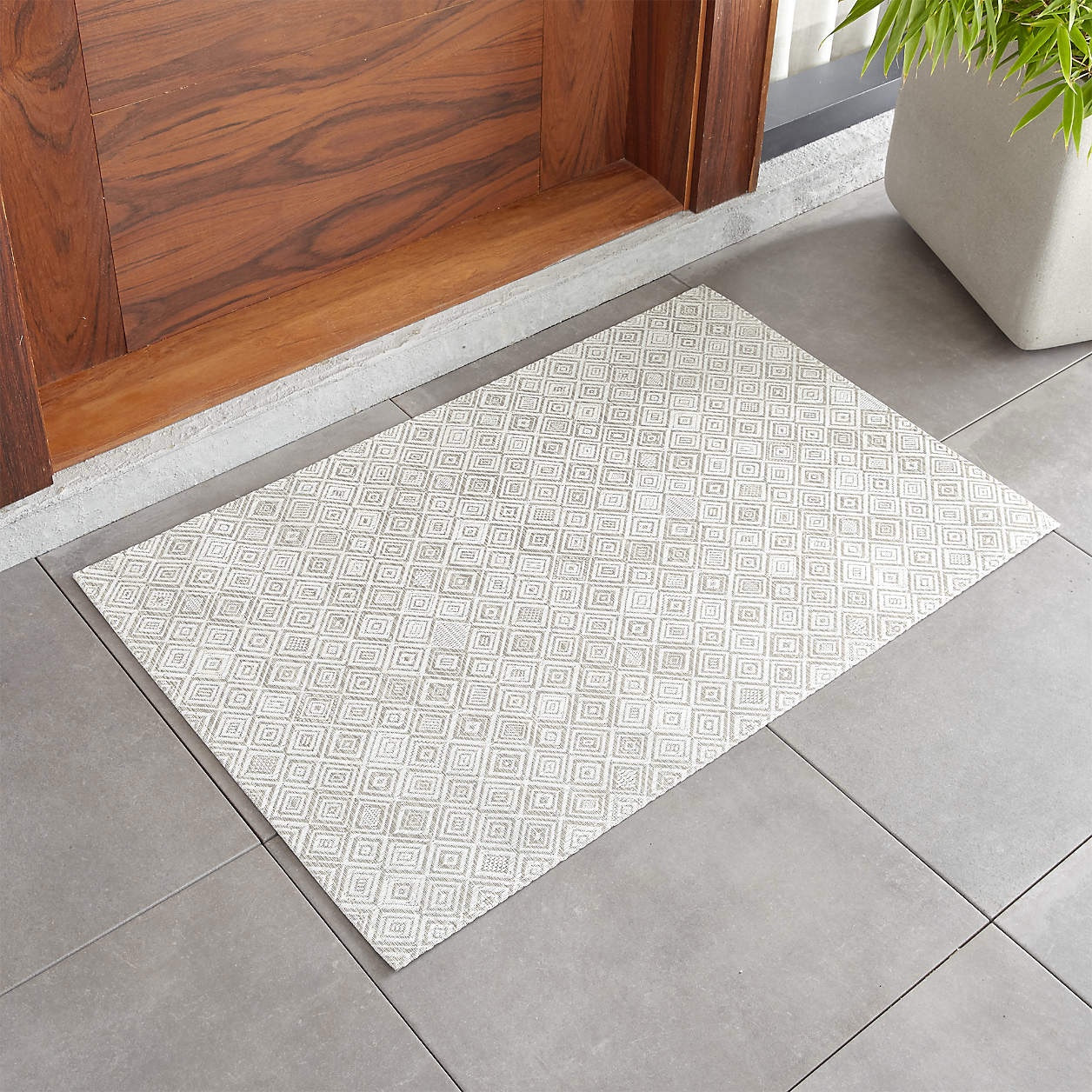 Mosaic grey woven doormat

This indoor/outdoor mat is prefect for your patio or deck space  

#LTKHome #LTKSeasonal #LTKU
