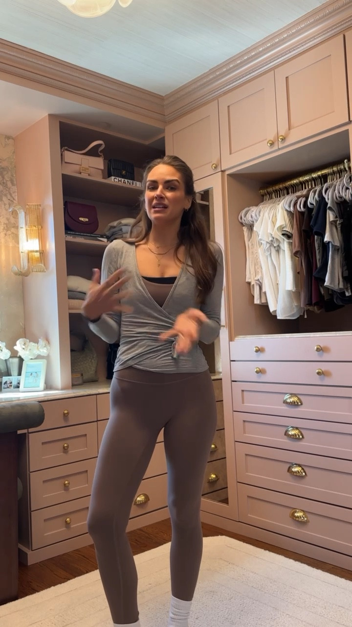 Such a good find✨ under $20 & comes in so many colors from amazon

#LTKSaleAlert #LTKootd