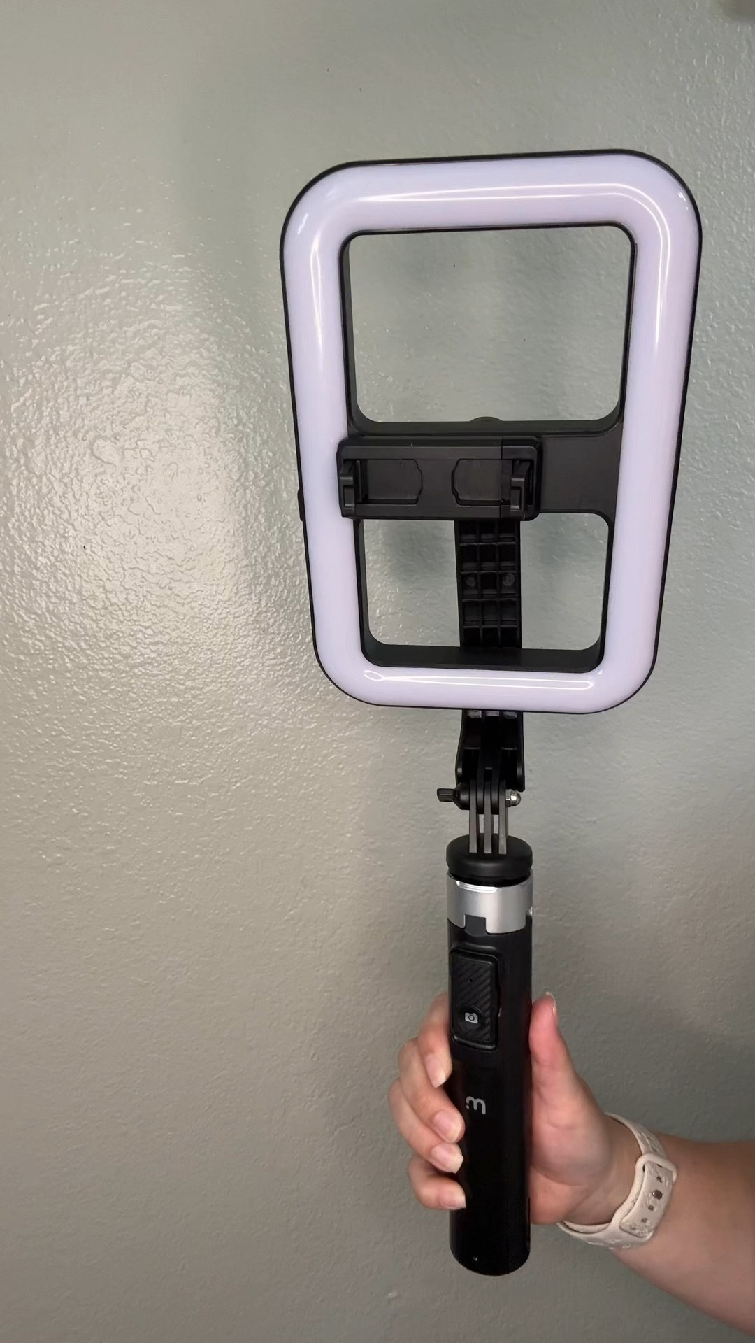 My #1 tip for content creation! Mybatpro makes it super easy to get started with a light and tripod. 

#LTKVideo #LTKfindsunder50 #LTKsalealert