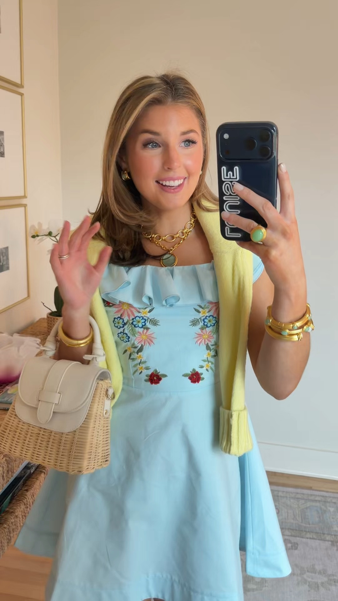 Spring outfit idea! Wearing a S in dresss