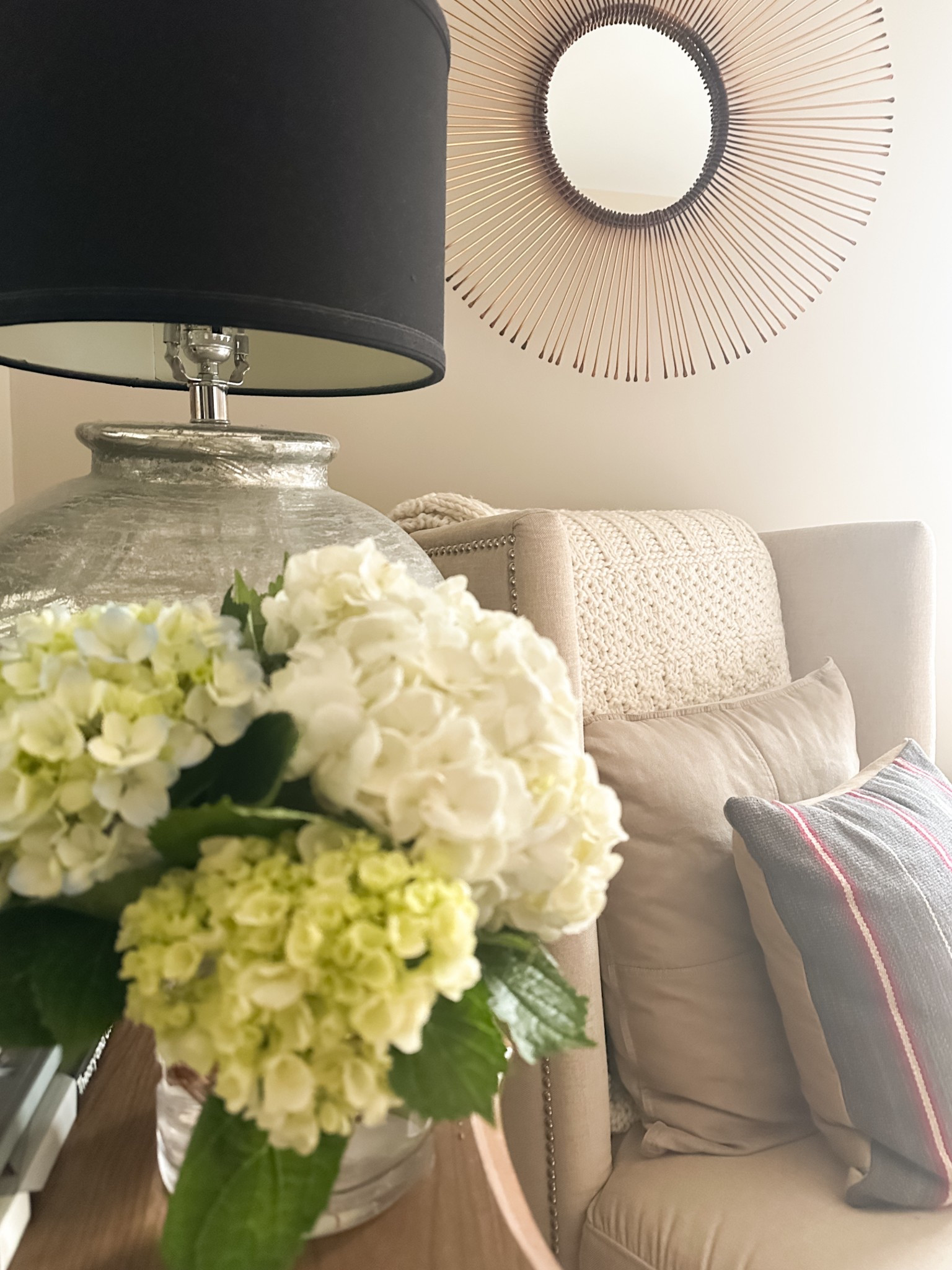 Pro Tip: 
Fresh florals always elevate your space! 🤍

#LTKStyleTip #LTKHome #LTKFindsUnder100