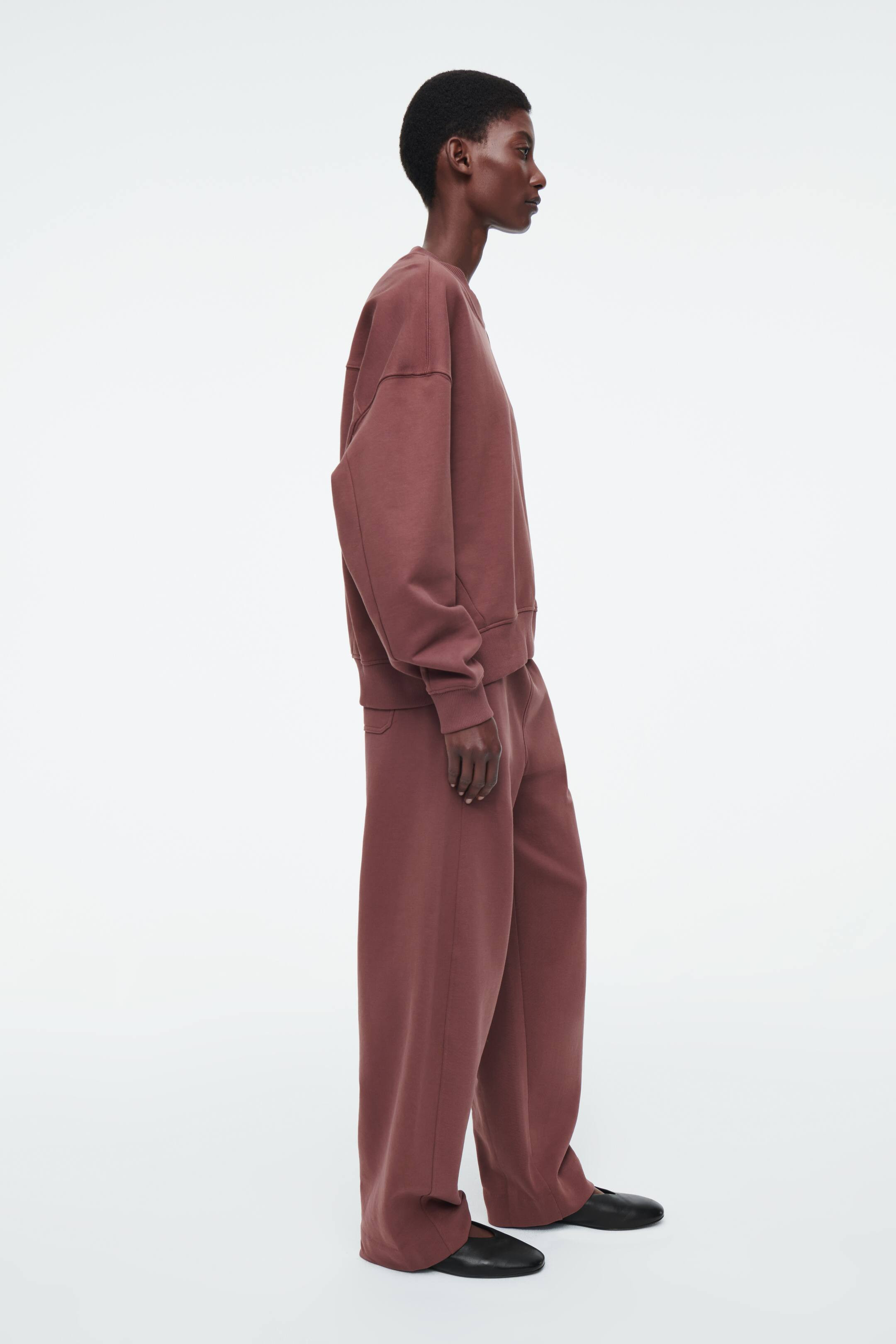 BARREL-LEG JOGGERS | H&M (UK, MY, IN, SG, PH, TW, HK)