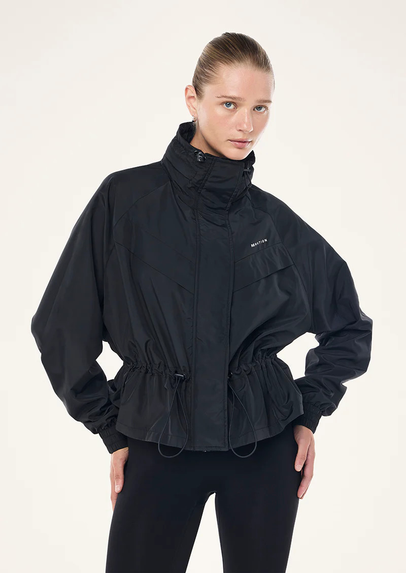 SHELTER JACKET IN BLACK | P.E Nation AU
