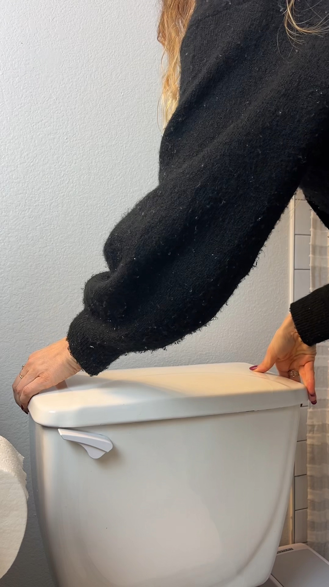 Why am I so late to this cleaning hack!? I am so excited!  you can get this cleaner on Amazon for less than $5


#cleantok #cleaninghacks #cleaninghack #toiletclean #toiletcleaner #homehacks #cleaning #cleanbathroom #cleaningtips 
how to keep your toilet clean 
toilet cleaner 
clean bathroom 
how to keep your bathroom clean 
cleaning tips 
bathroom hack 
Toilet cleaner 

#LTKHome #LTKVideo