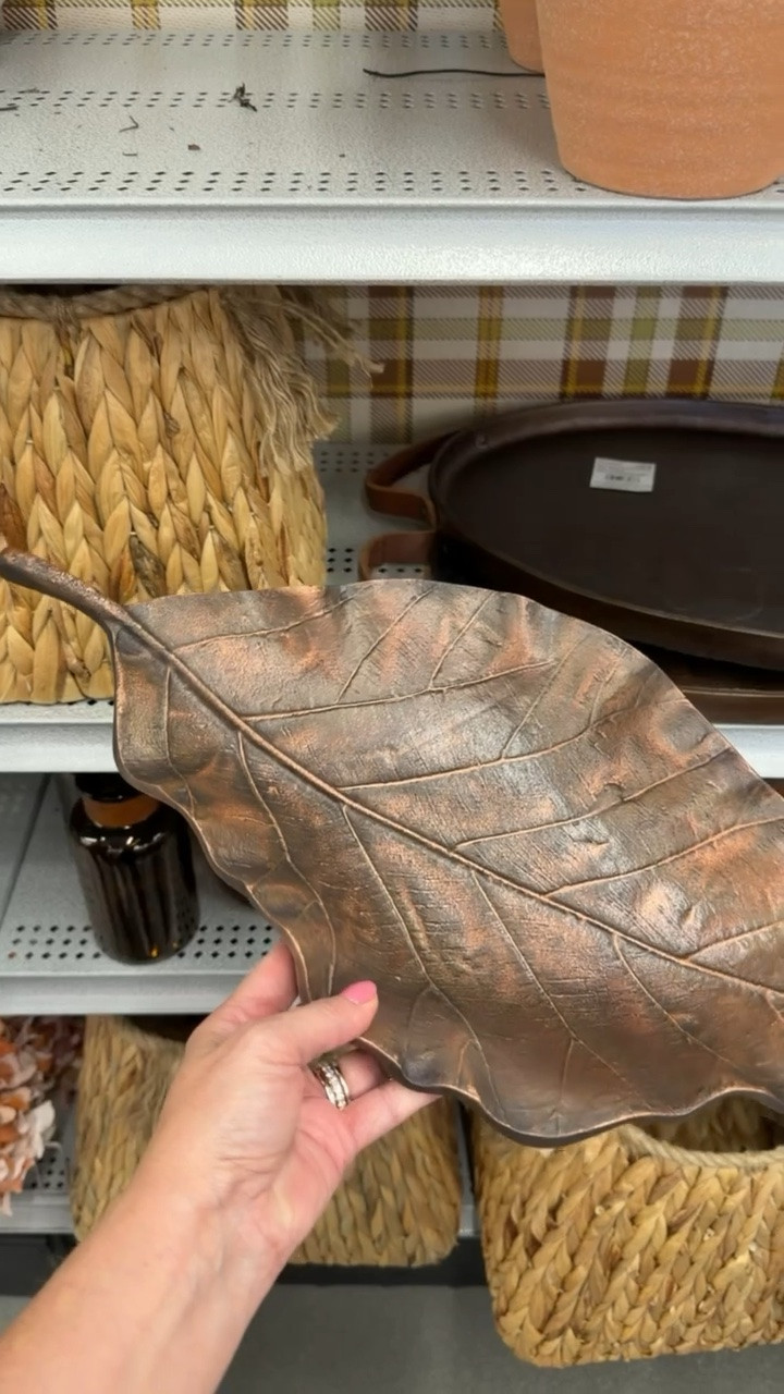This oversized metal leaf decorative tray is gorgeous! Under $40 plus use code CRAFTY30 for an addition 30% off.  Absolutely love this for a tabletop.

#LTKHome
