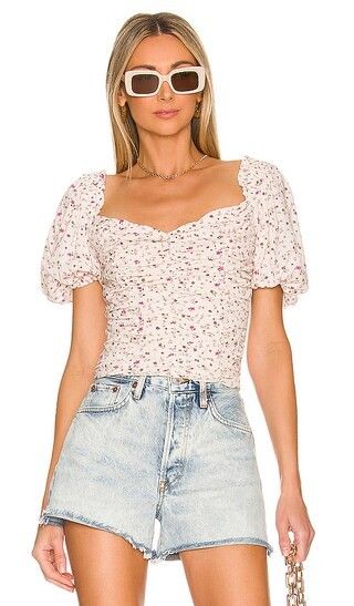 Ruched Short Sleeve Top in Cream & Lavender Ditsy | Revolve Clothing (Global)