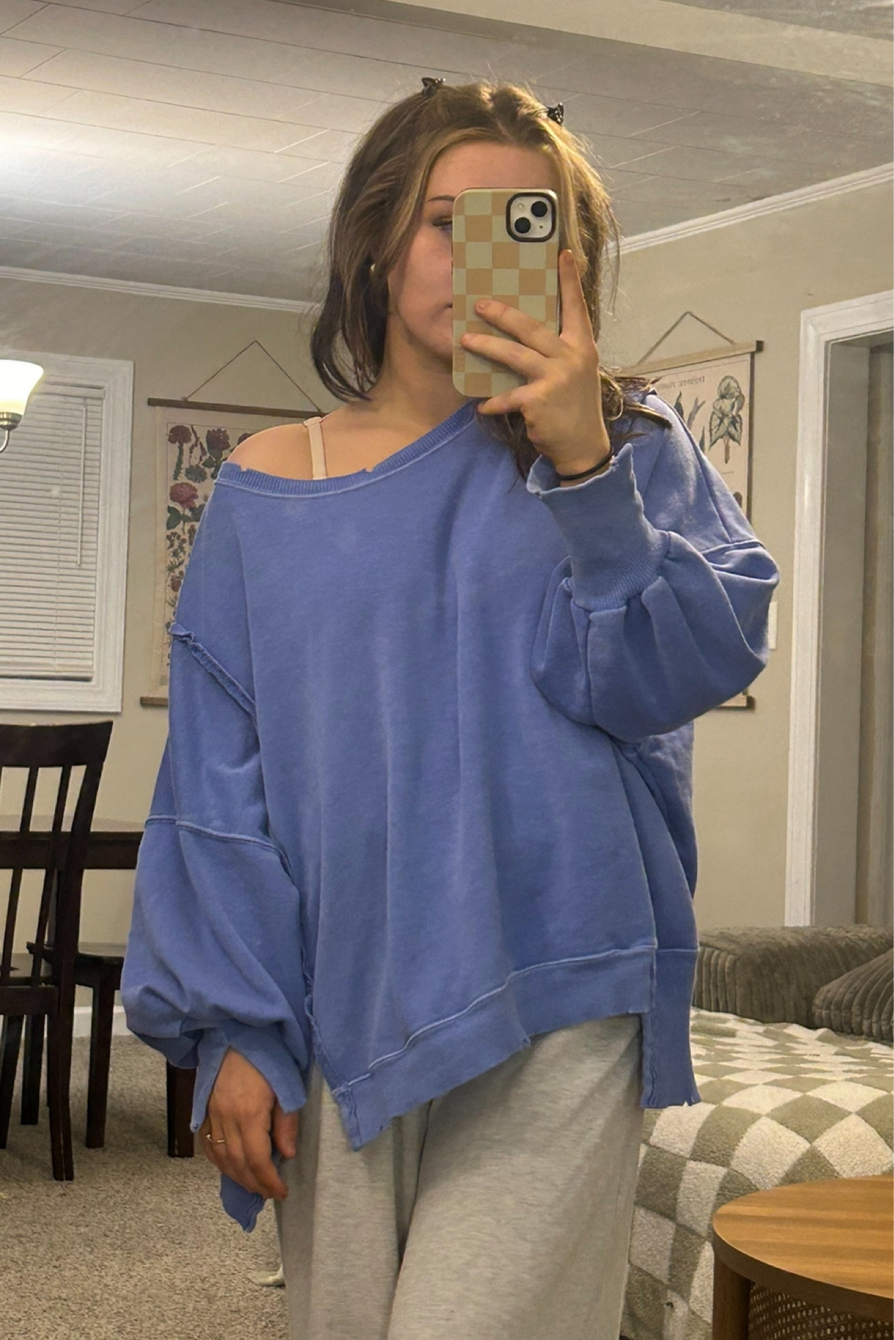 size xs! camden sweatshirts run VERY big so size down!! 

#LTKStyleTip #LTKFindsUnder100 #LTKTravel