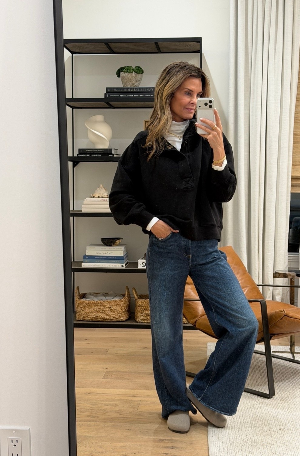 -cozy thick fleece sweatshirt sz S
-jeans TTS I’m 5’6”
-soft turtleneck sz S

#LTKootd 
#LTKOver40