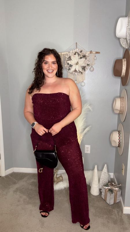 Sparkly sequin holiday party jumpsuit ✨
Size: XL 
#holidayparty #jumpsuit #sequin #nyeoutfit 

#LTKplussize #LTKstyletip #LTKHoliday
