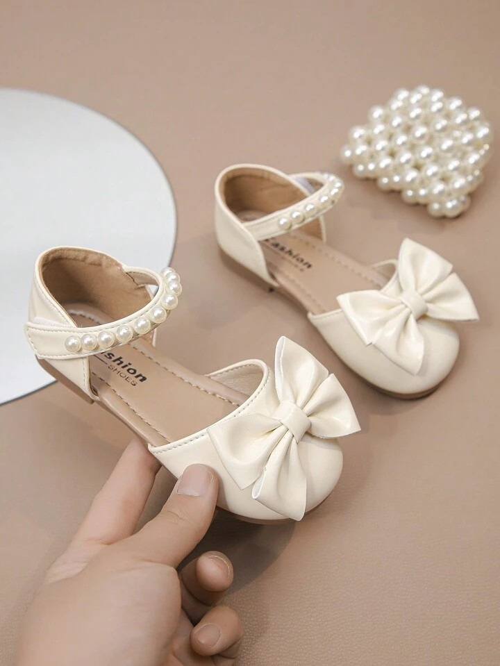 Girls Simple Solid Color Faux Pearl Decor Outdoor Flat Sandals | SHEIN