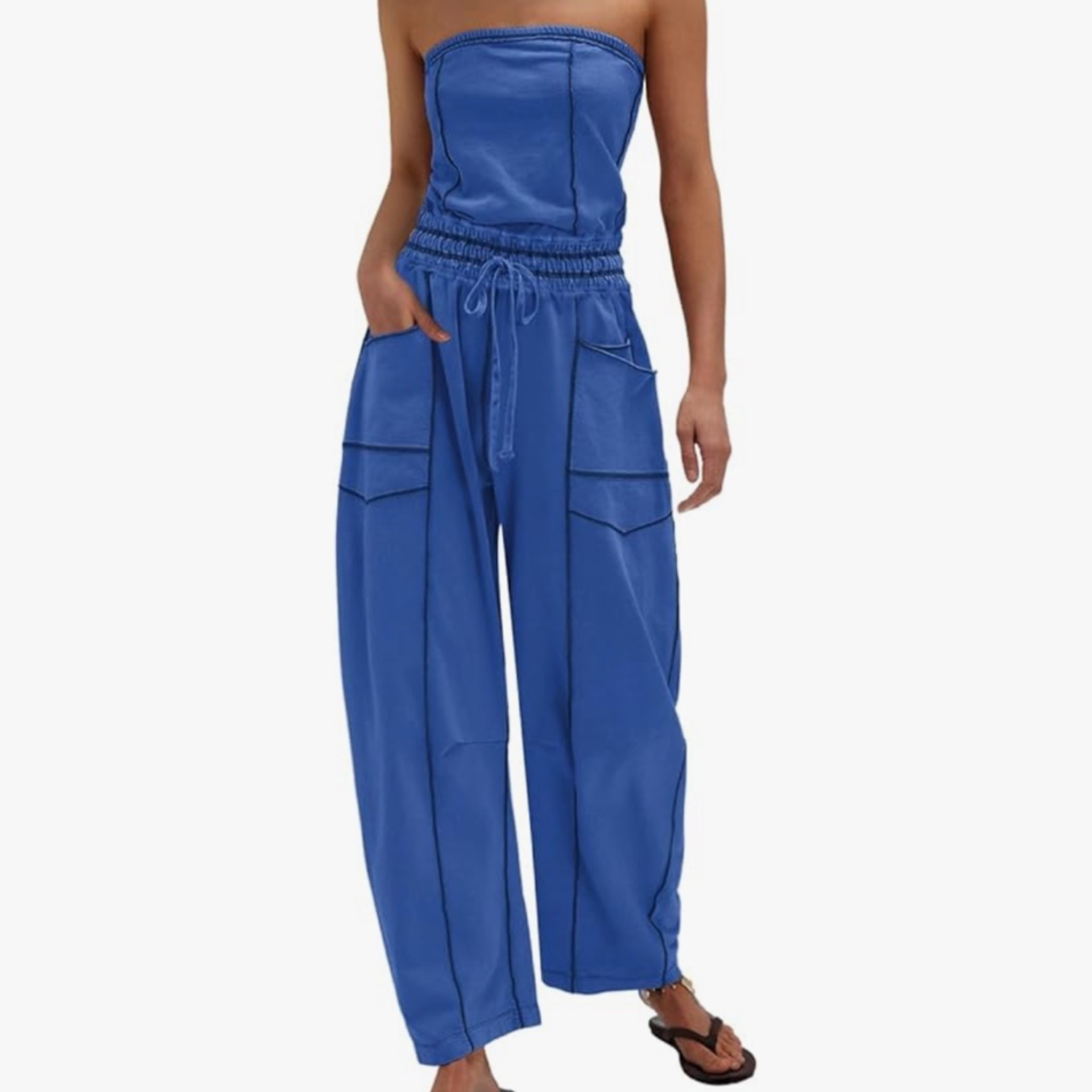 The comfiest and so chic! TTS! Runs slightly big but supposed to be a more relaxed fit!

#LTKmomlife #LTKdayinmylife #LTKSaleAlert