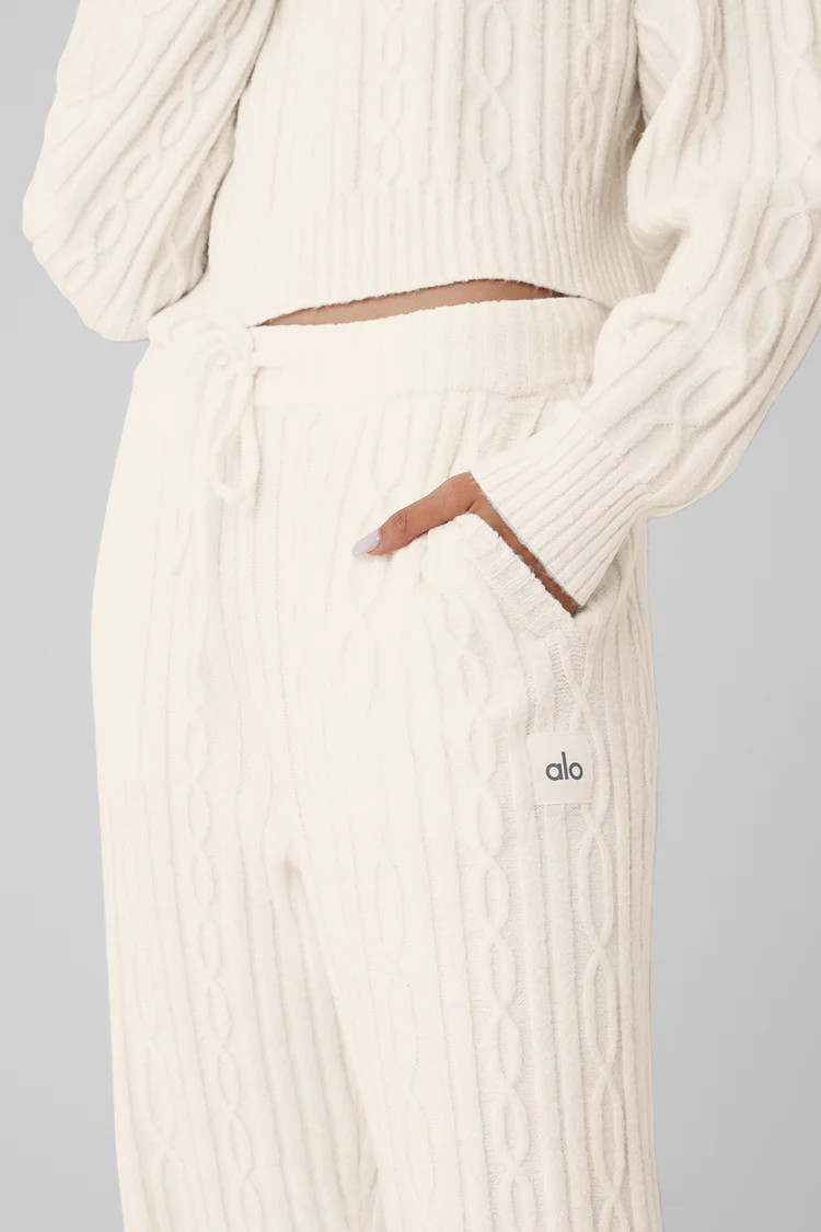 Cable Knit Winter Bliss Pant - Ivory | Alo Yoga (US)