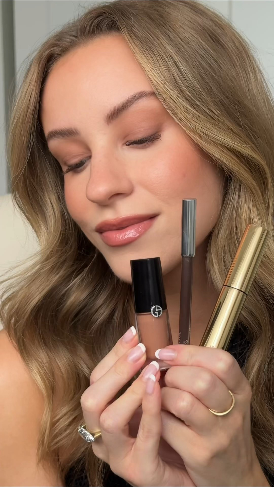 Armani eye tint - 25
Prada eye liner - wood
Hourglass mascara - espresso 

#LTKautumn #LTKluxury #LTKbeauty