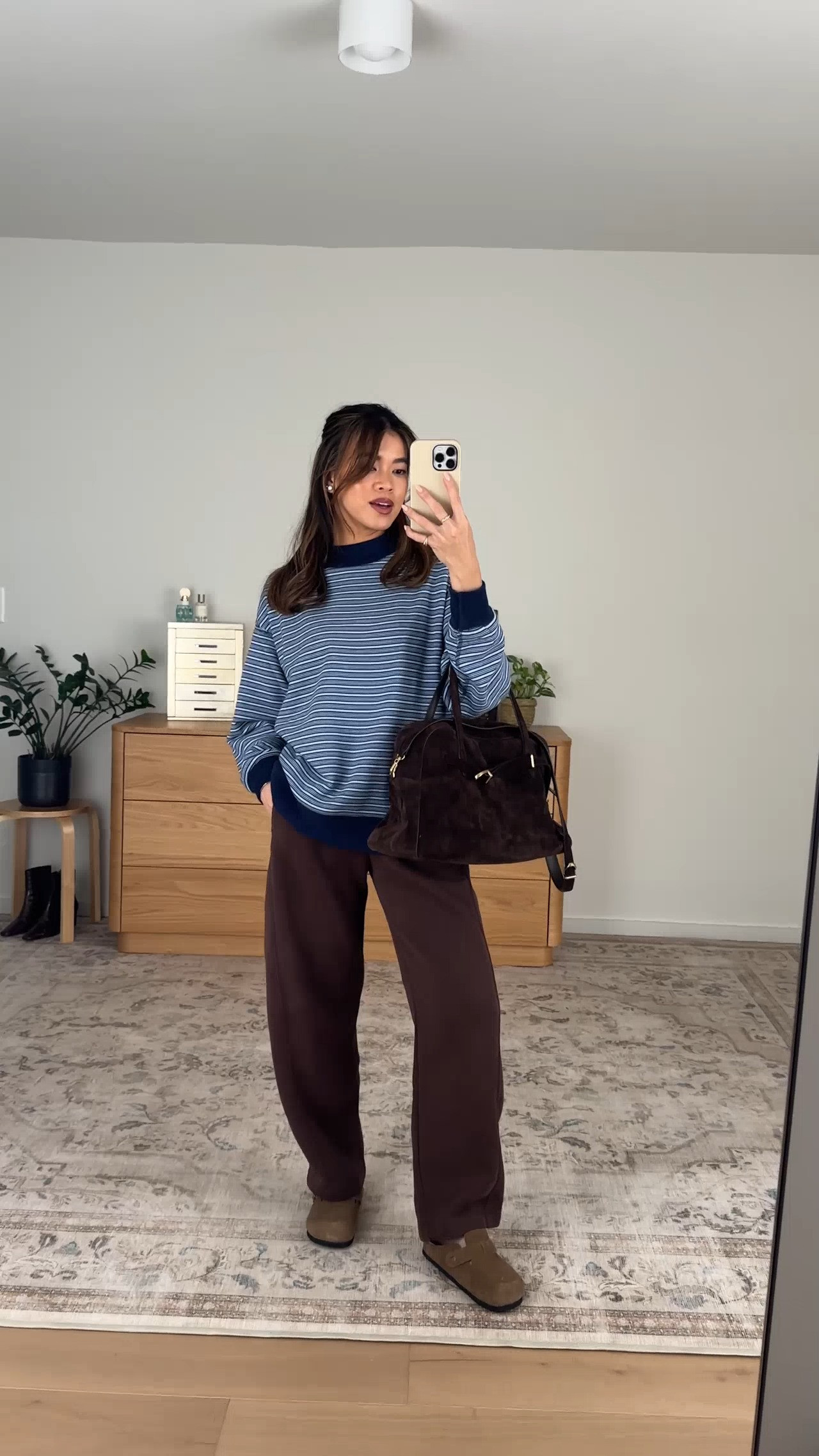 This blue stripe is such a cute print! @abercrombie has such good comfy pieces.

Sizing info:
• Abercrombie YPB On The Go Mock Neck Sweatshirt (Size Small in Navy Stripe)
• Abercrombie Sunday High Rise Forward Seam Barrel Sweatpant (Size XS Short in Black Walnut) 

Fall Abercrombie new arrivals, Abercrombie sweaters, Abercrombie petite pants, Abercrombie petite sweats, Abercrombie fall sweater, Abercrombie petite sweater, Petite style, petite fashion, mom outfit, mom style, petite pants, petite outfit ideas, petite outfits, best pants for petite, petite pull on pants, vacation outfits, fall outfits, fall style, fall trends, fall looks fall outfit ideas, Abercrombie try on, fall sweat pants, fall lookbook, fall outfits, sweatpants, petite sweat pants, abercrombie sweats, barrel leg sweat pants

#LTKootd #LTKPetite #LTKTravel