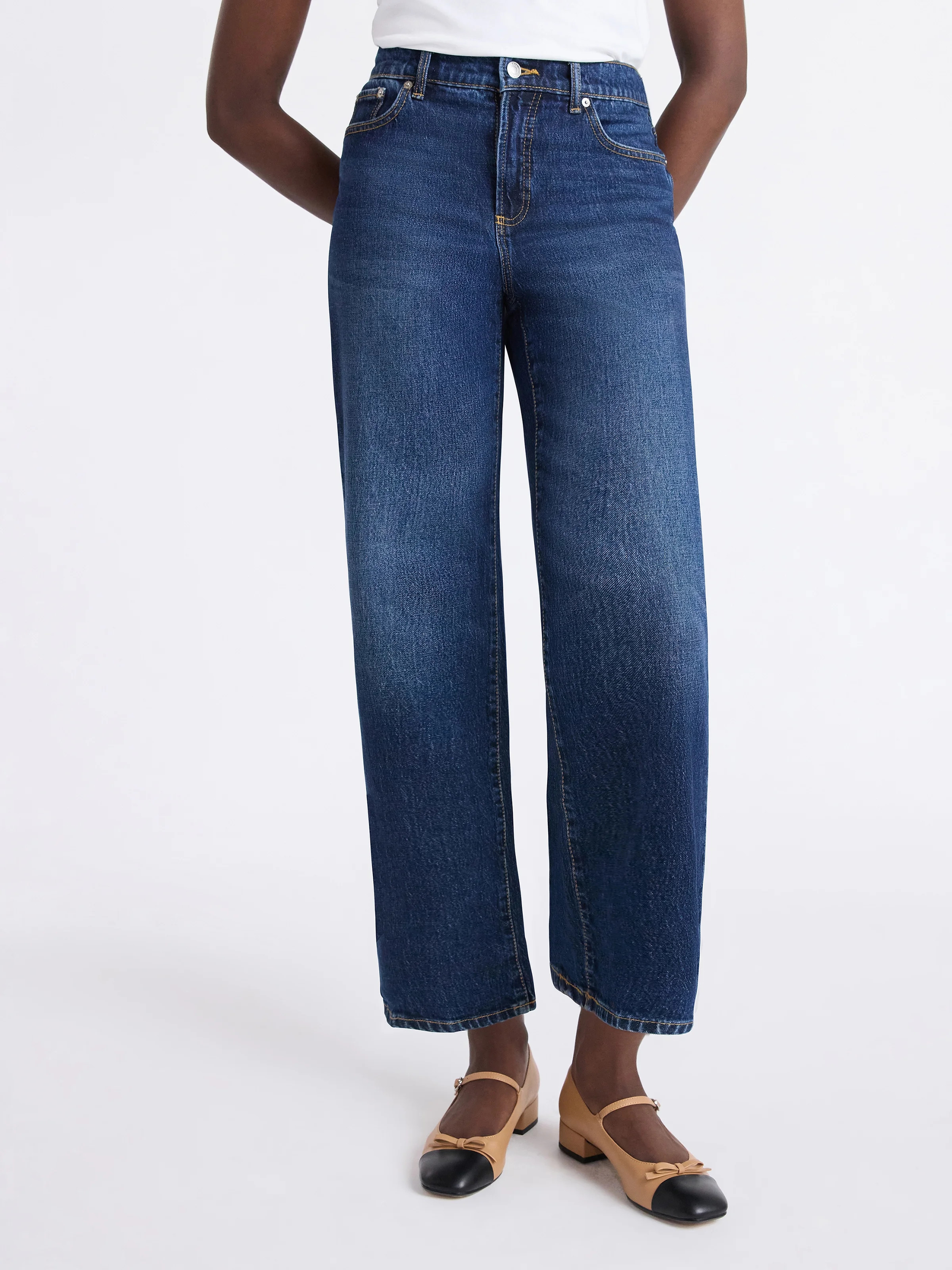 Free Assembly Women's Midrise Relaxed Ankle Jeans, 27.5" Inseam Sizes 0-18 | Walmart (US)