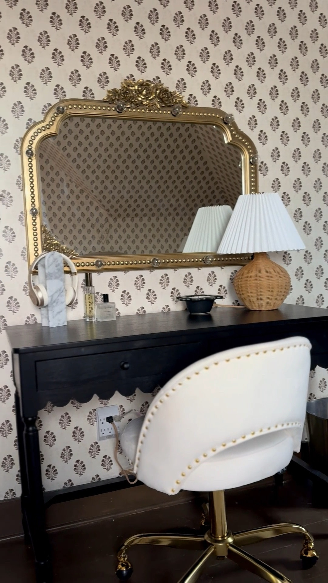 Teenager Desk area and all the links! 