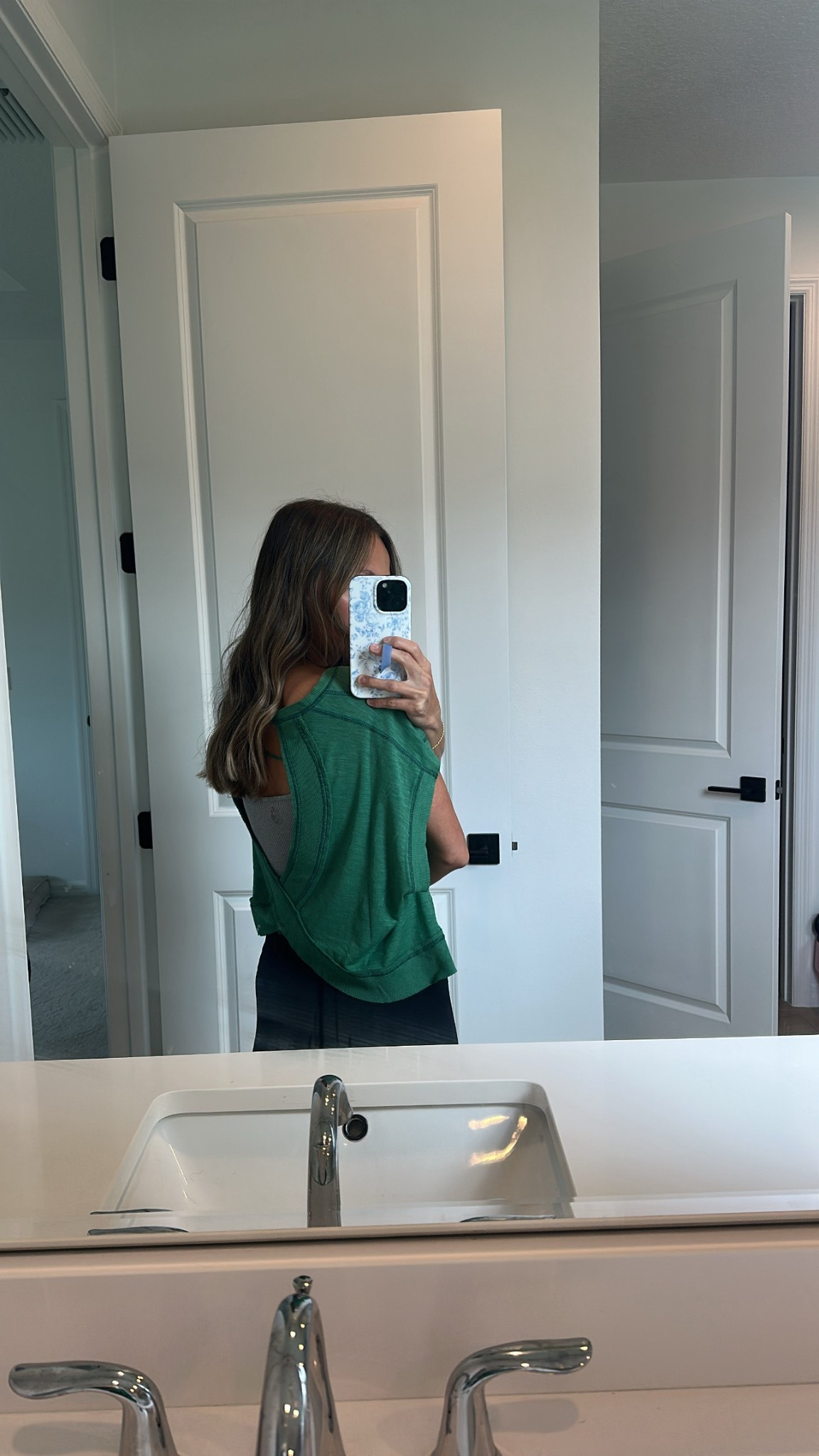 FP light weight tee💚

Athletic clothes/ mom style/ style / free people 

#LTKStyleTip #LTKBeauty #LTKFindsUnder50