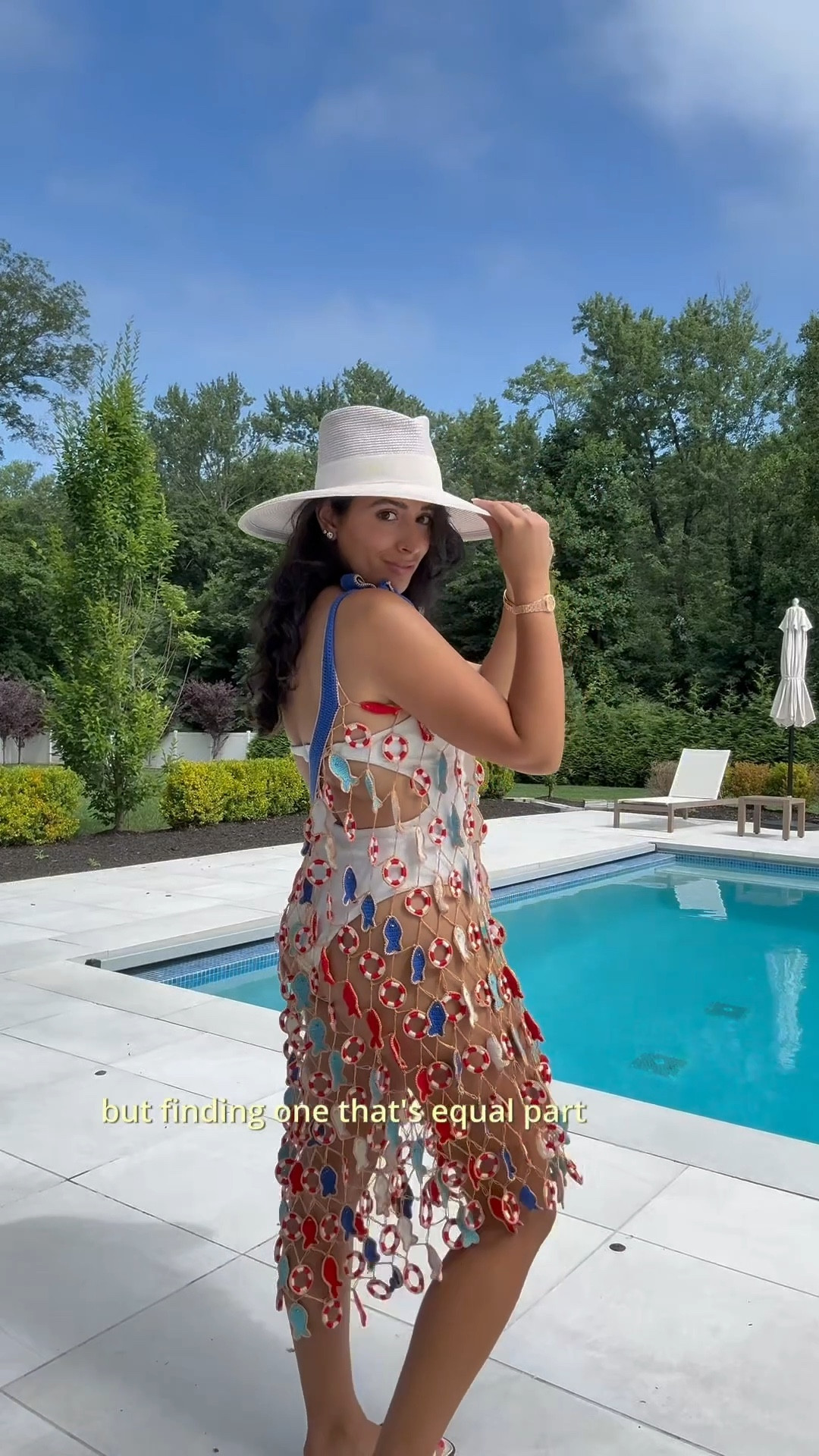 One hat that does it all 👒 The Daphne by @ericjavits is chic, sun-smart, and made for real life whether you’re running errands, traveling, or momming in style. Use code SHIRAN10 for 10% off 🖤
#ad #EricJavits #LuxurySummer 