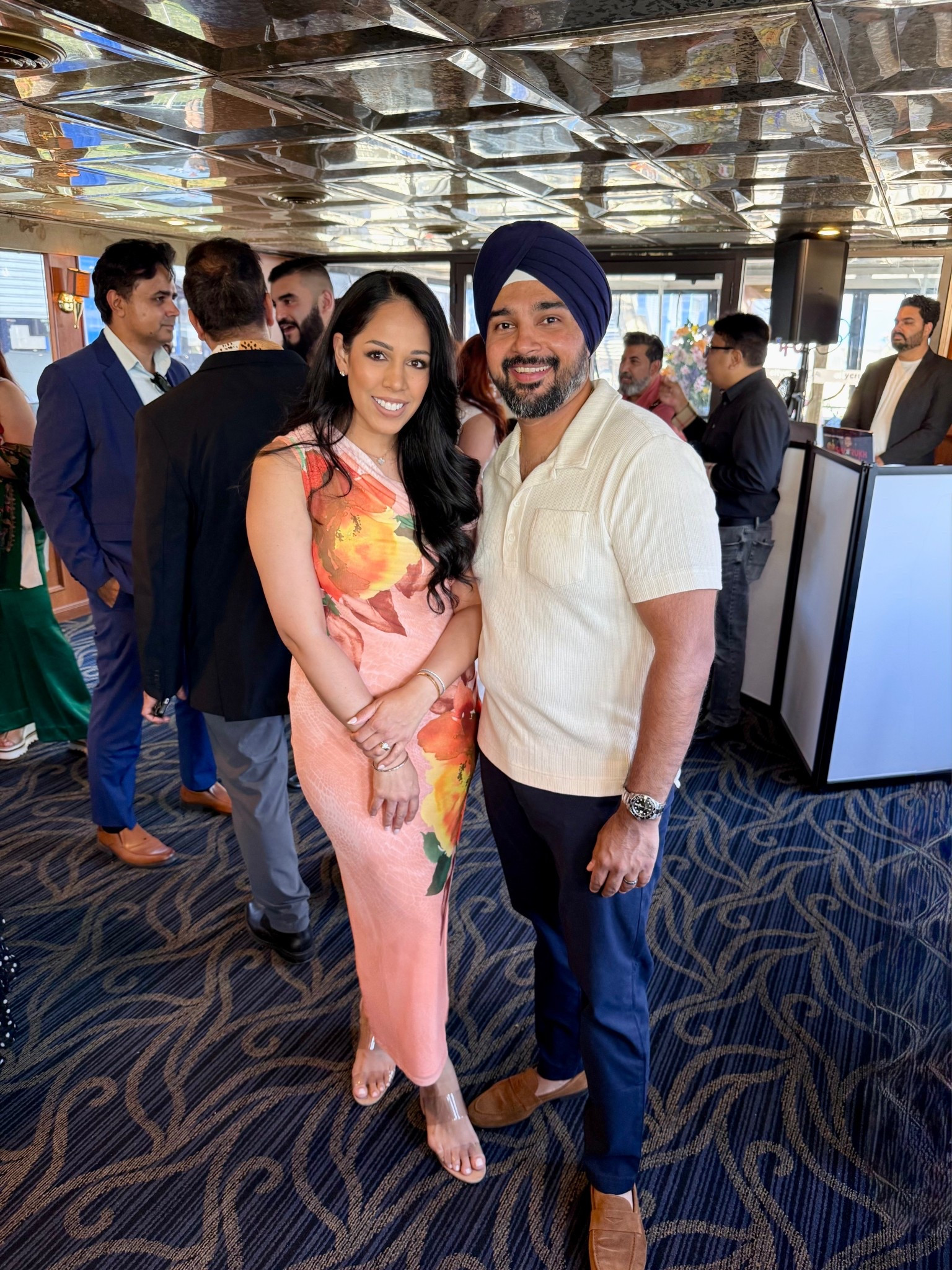 His and her outfits in NYC #datenight #outfits #outfitinspo #outfitinspiration

banana republic mens
banana republic factory
his and her outfits
outfit inspo
outfit inspiration
affordable outfits
revolve dress
summer outfit ideas

#LTKFamily #LTKMens #LTKParties