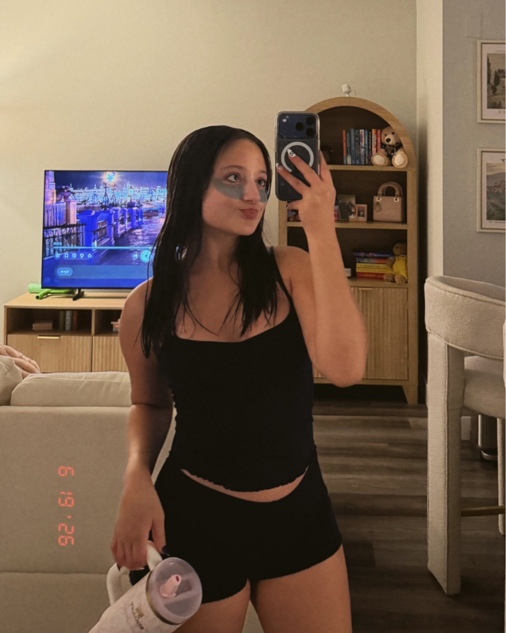 my favorite pj set🤍🌙

#LTKmorningroutine #LTKselfcare #LTKSaleAlert