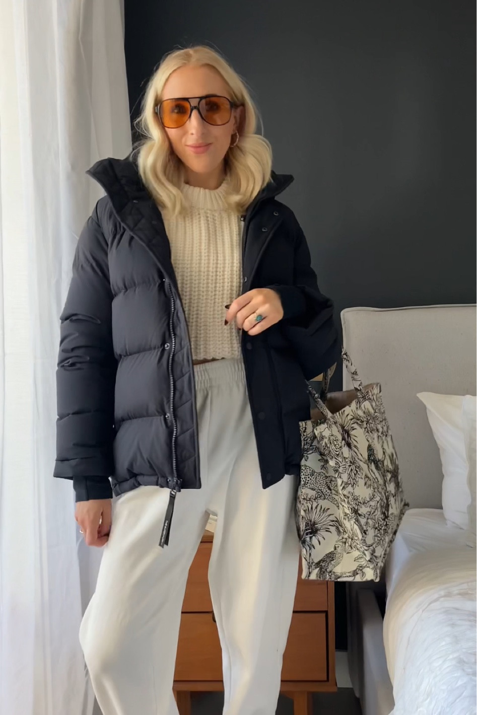 Cold weather outfit 🥶 

Puffer jacket, sweatpants, knit sweater, winter outfit, doc martens 