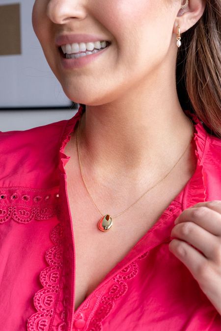 Ana Luisa is up to 30% off for Mother’s Day! Shop more to save and gift 

Love this pendant necklace and pearl drop earrings 


#analuisaambassador #analuisa 

#LTKsalealert #LTKstyletip #LTKfindsunder100