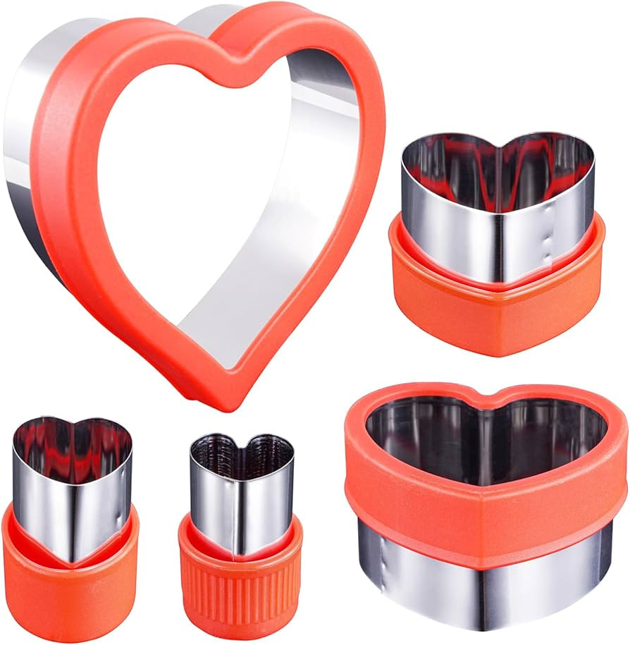 Heart Cookie Cutter 5 Pieces 5 Sizes 1" to 4" Heart Shaped Cookie Cutter | Amazon (US)