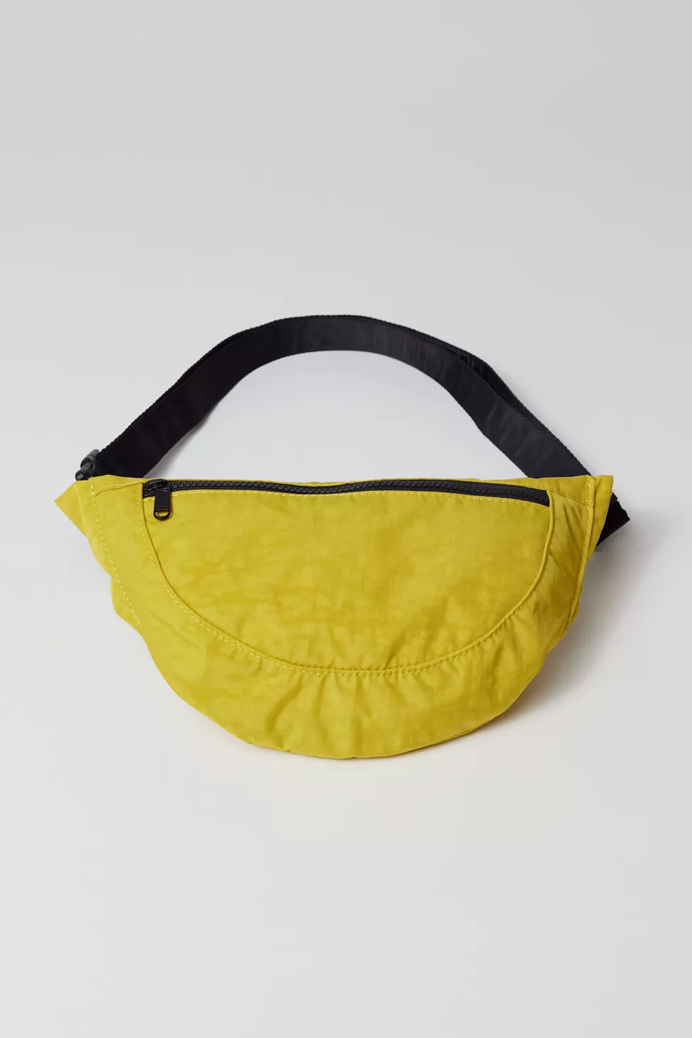 BAGGU Crescent Fanny Pack Bag | Urban Outfitters (US and RoW)