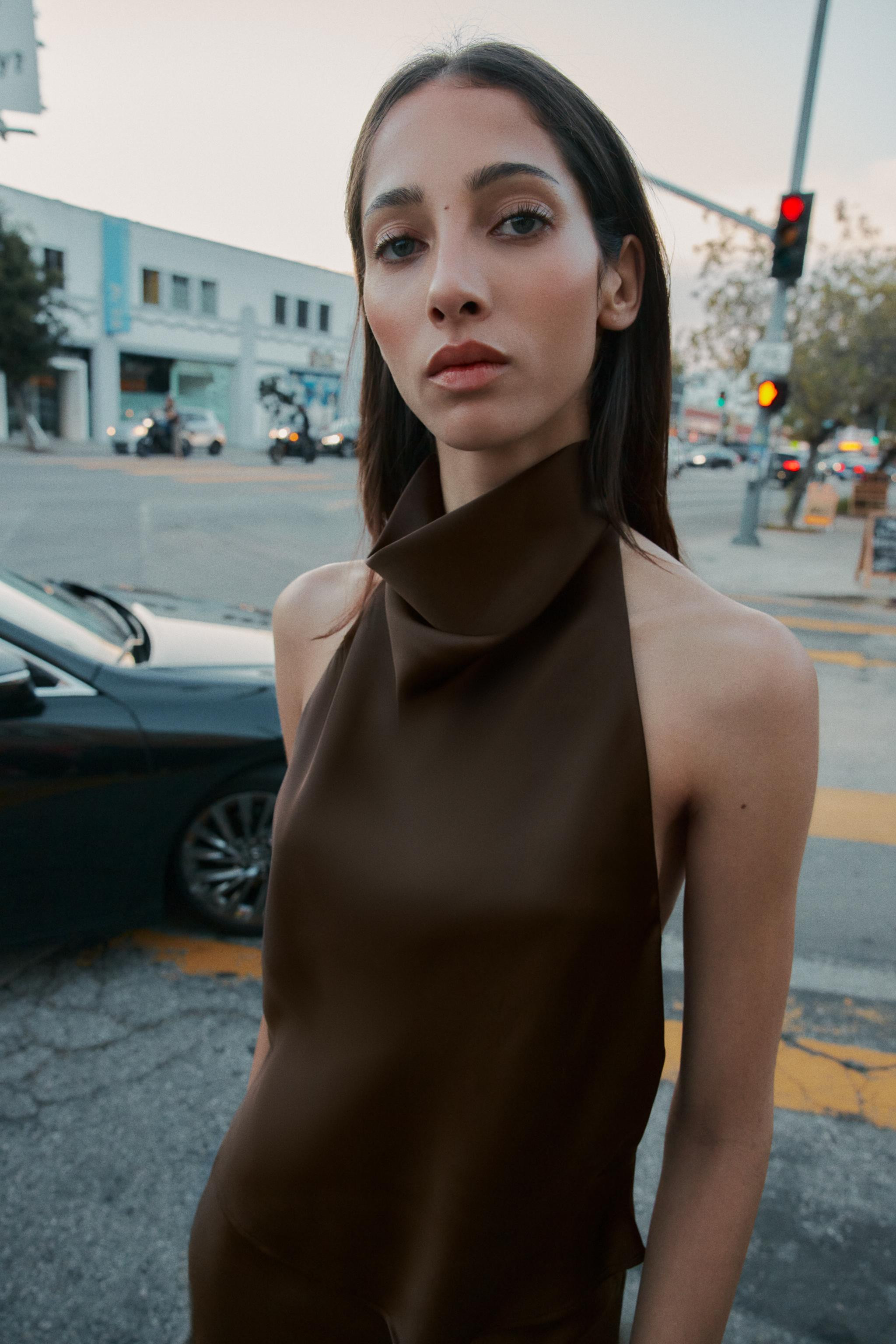 SATIN EFFECT HALTER TOP | Zara US