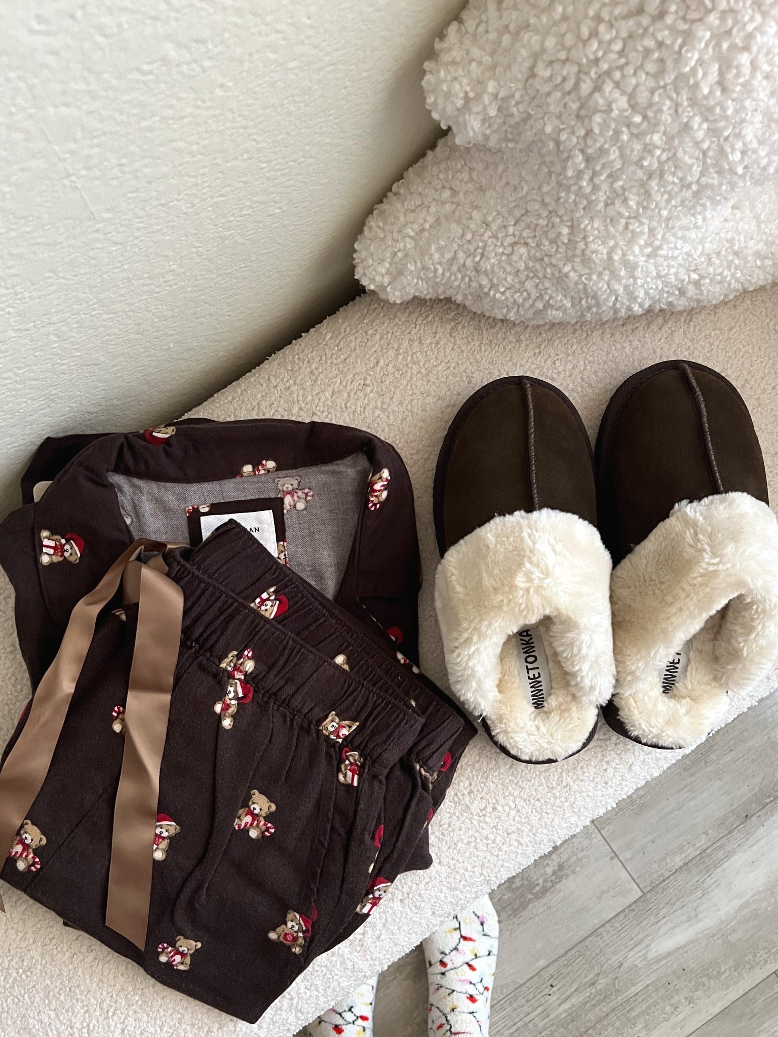 The cutest Christmas pjs this season 🧸

#LTKFindsUnder100 #LTKSeasonal #LTKHoliday