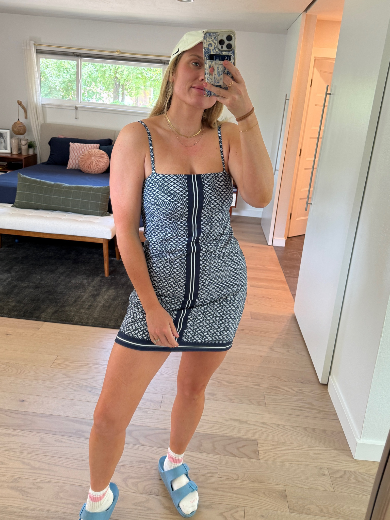 This athletic dress is SO cute !!! 25% off plus another 15% with code SUMMERAF