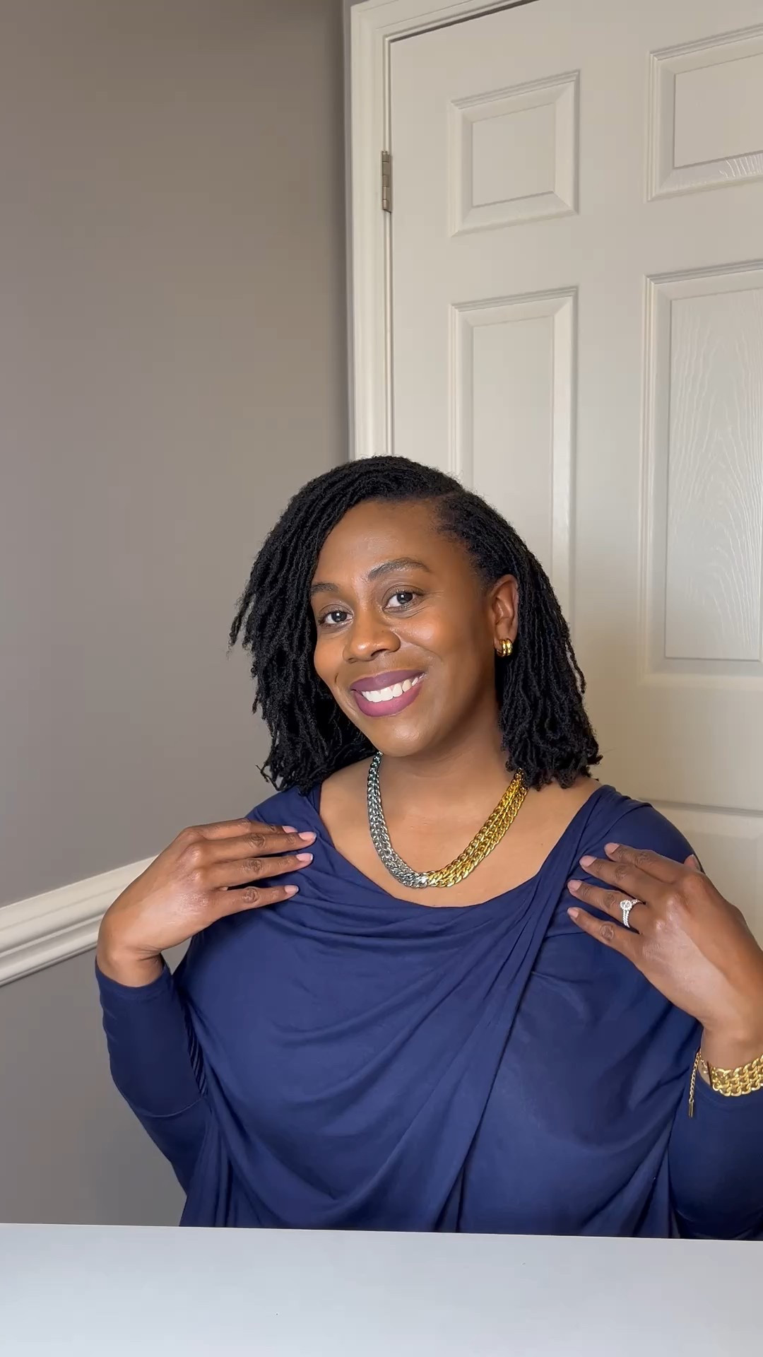 I’m wearing this matching necklace and bracelet from Garnished in Gold.

#LTKStyleTip #LTKFindsUnder100