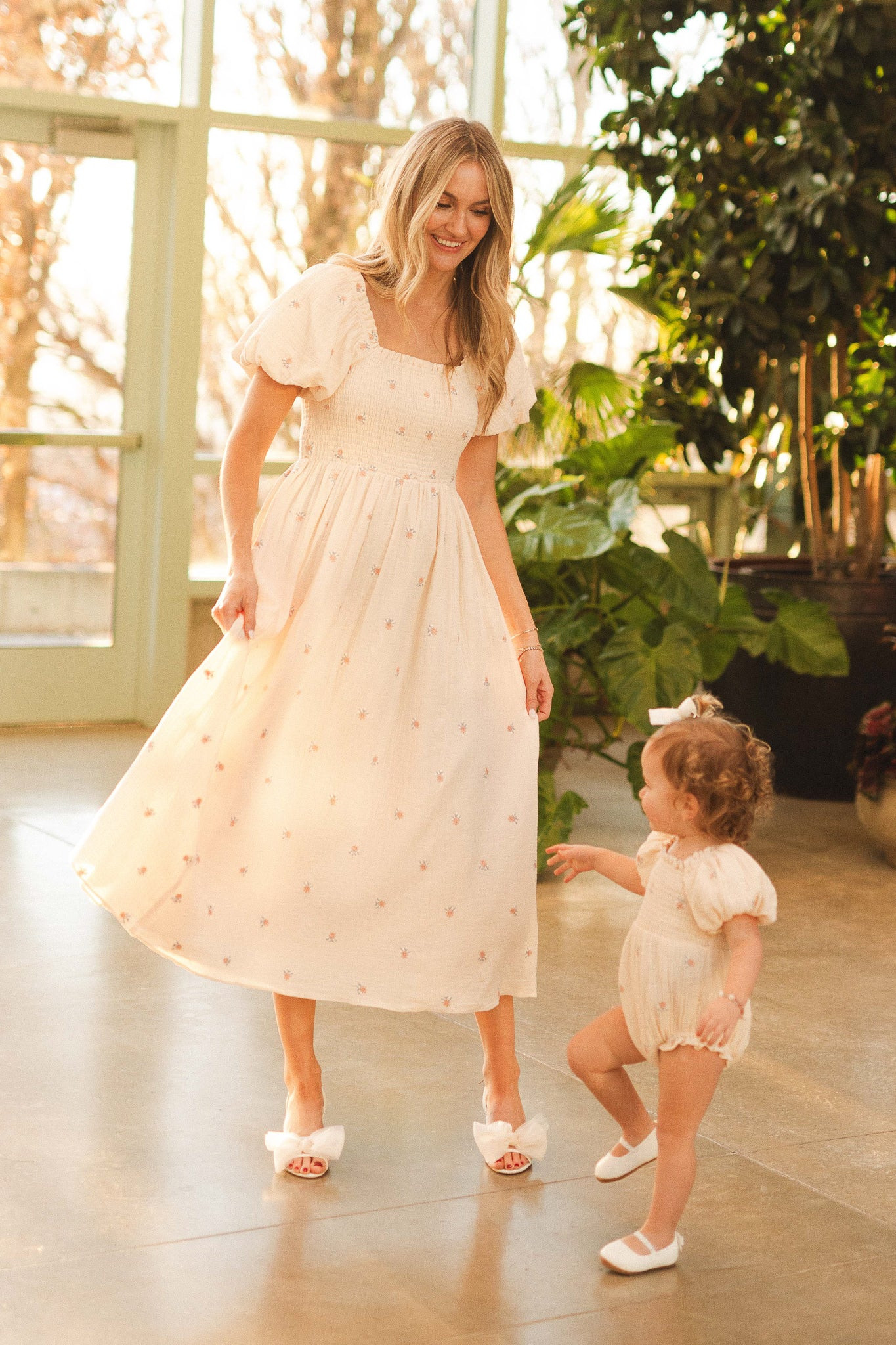 Serendipity Dress in Cream Floral | Ivy City Co