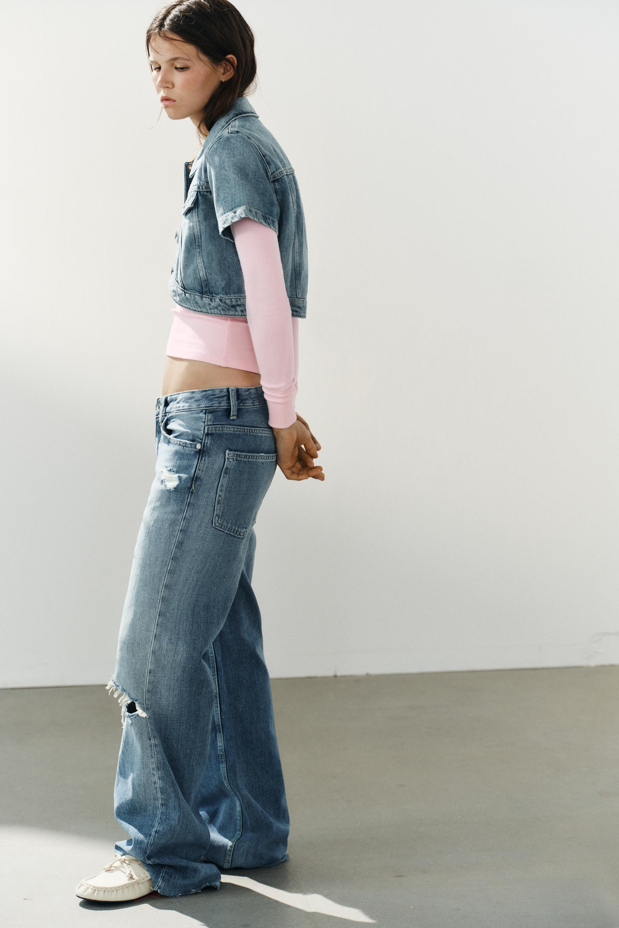 TRF MID-RISE DISTRESSED FLARE JEANS | Zara US