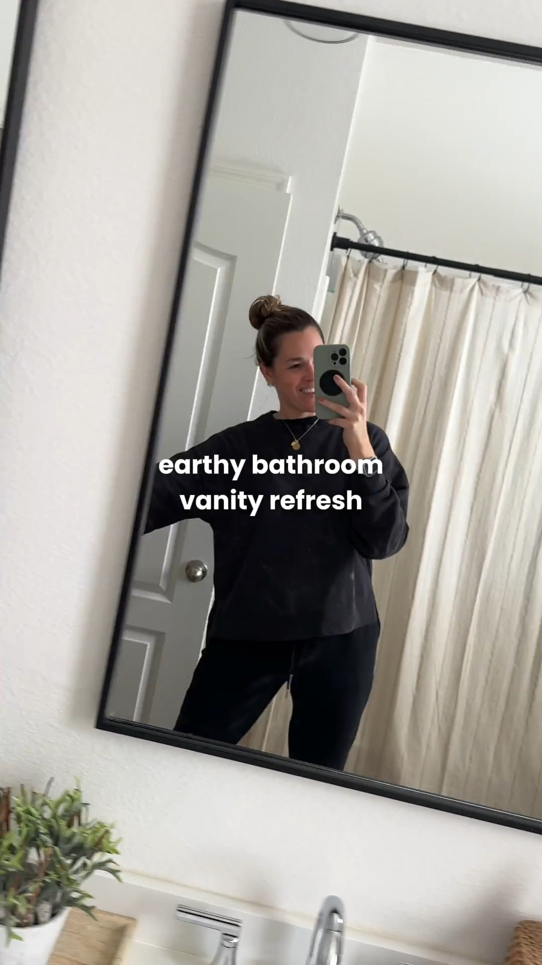 Vanity bathroom refresh! I love how this modern organic vanity looks!



#LTKSeasonal #LTKHome