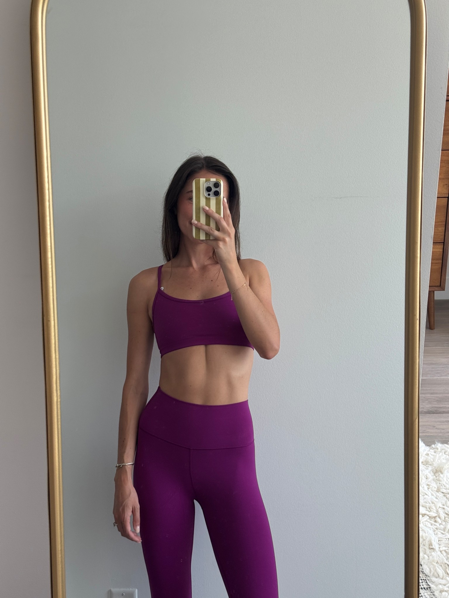 the perfect set for low impact movement because it feels like second skin and hugs in all the right places. This color is also amazing. + it pairs perfectly with the Restore Half Zip Hoodie: Fits tts but I took a size up in the sweatshirt! @vuoriclothing #vuoripartner 