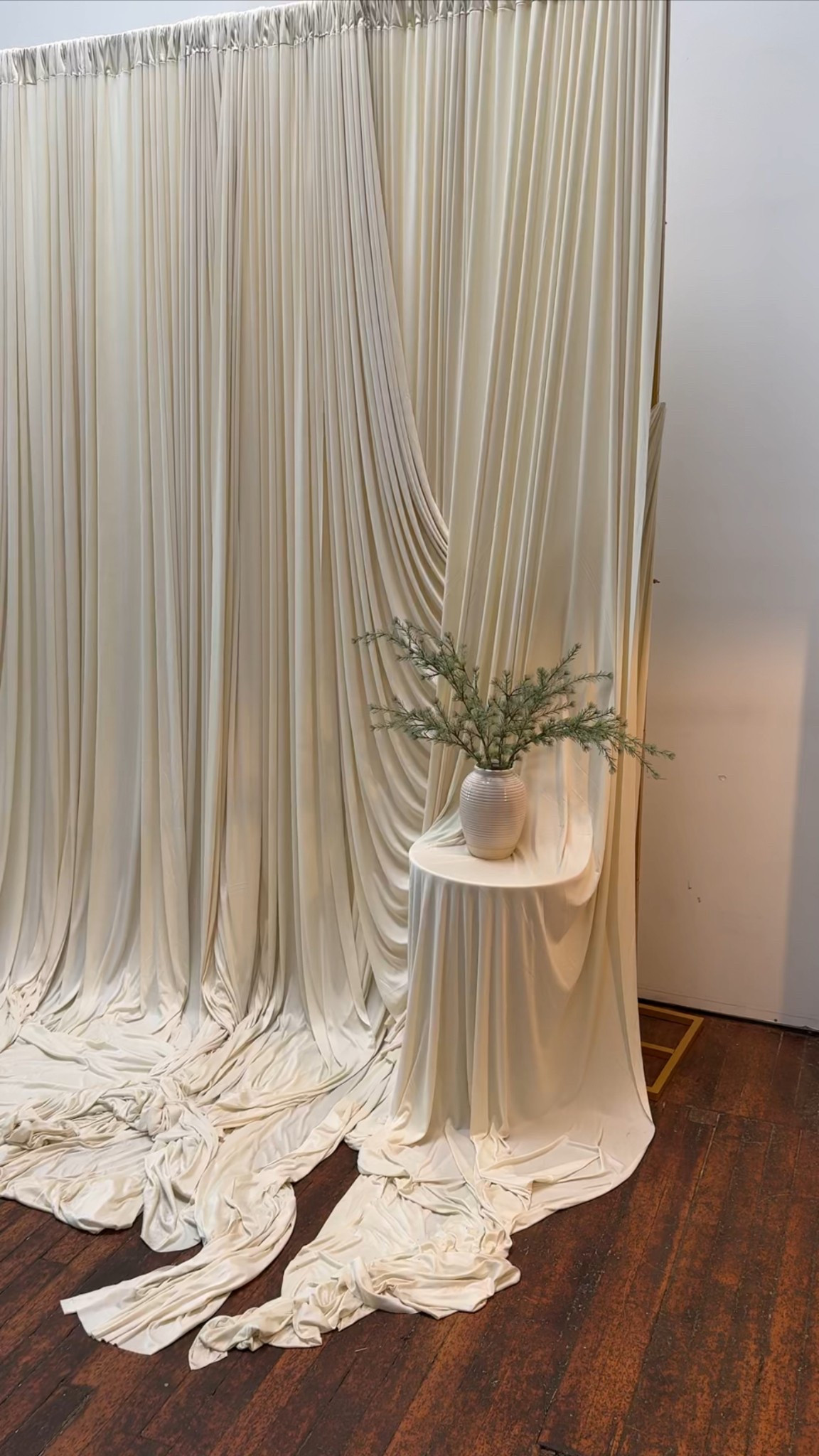 Photo backdrop ✨

#LTKHome #LTKStyleTip