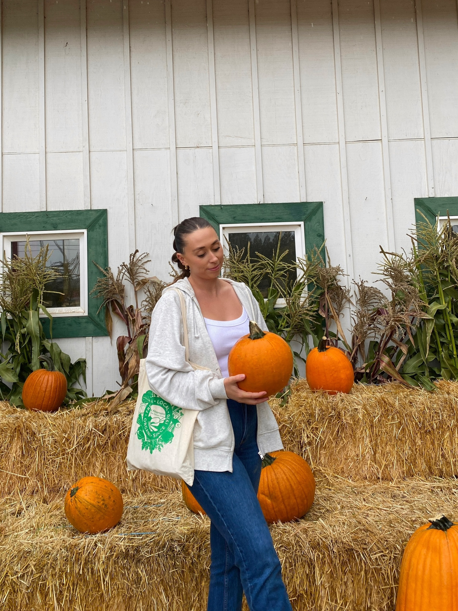 fall fashion, casual outfit, abercrombie, sweatshirt, casual style, fall outfit, outfit inspo, ootd, outfit ideas, pinterest girl, abercrombie jeans

#LTKSeasonal #LTKstyletip