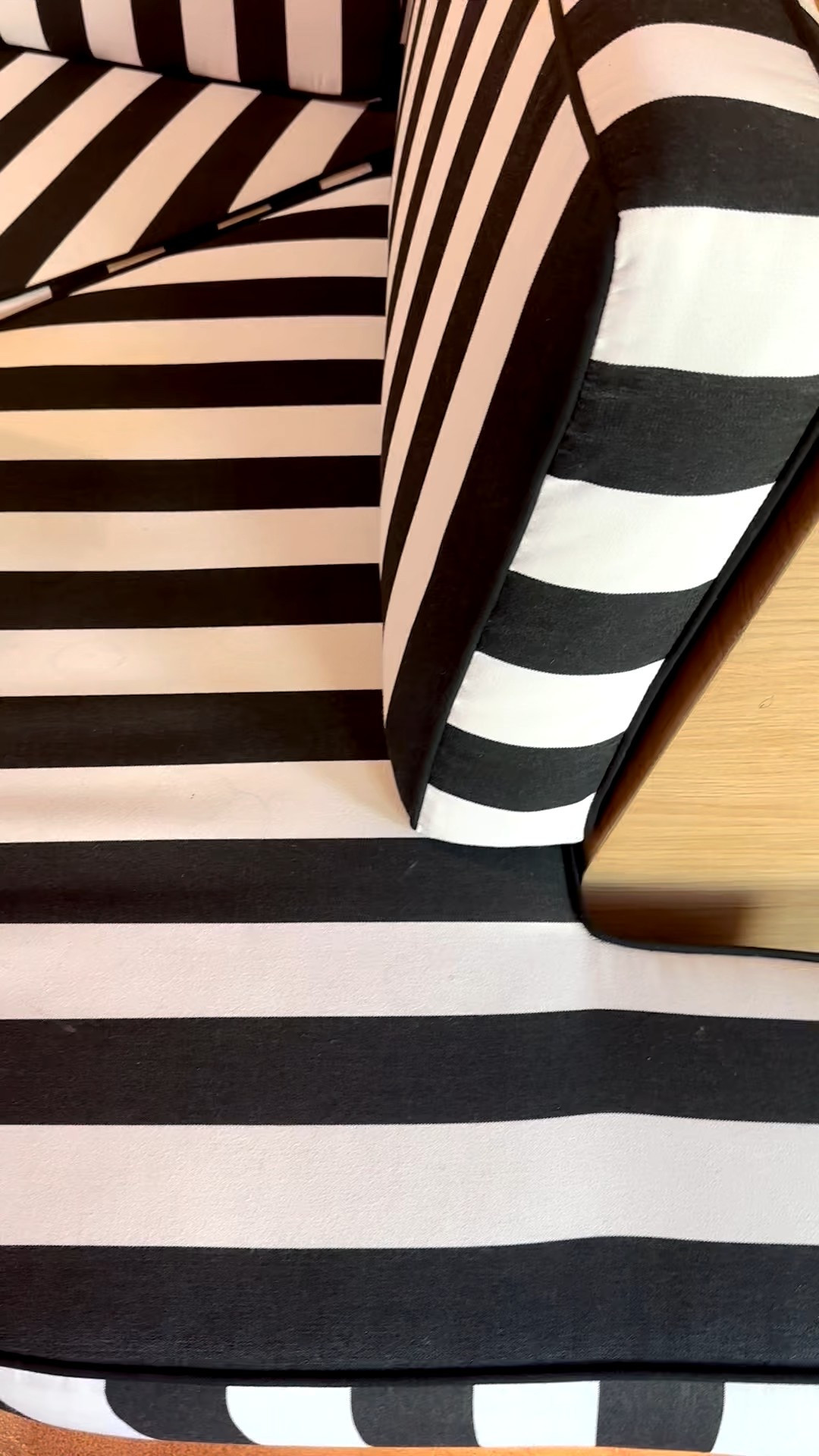 Stripes instantly put me in a vacation mood ✨
#VacationMood #Stripes #ResortStyle #CoastalVibes #RelaxedLiving #ChicInteriors #SummerStyle #ElevatedLiving #InteriorMood

#LTKdayinmylife #LTKvlog