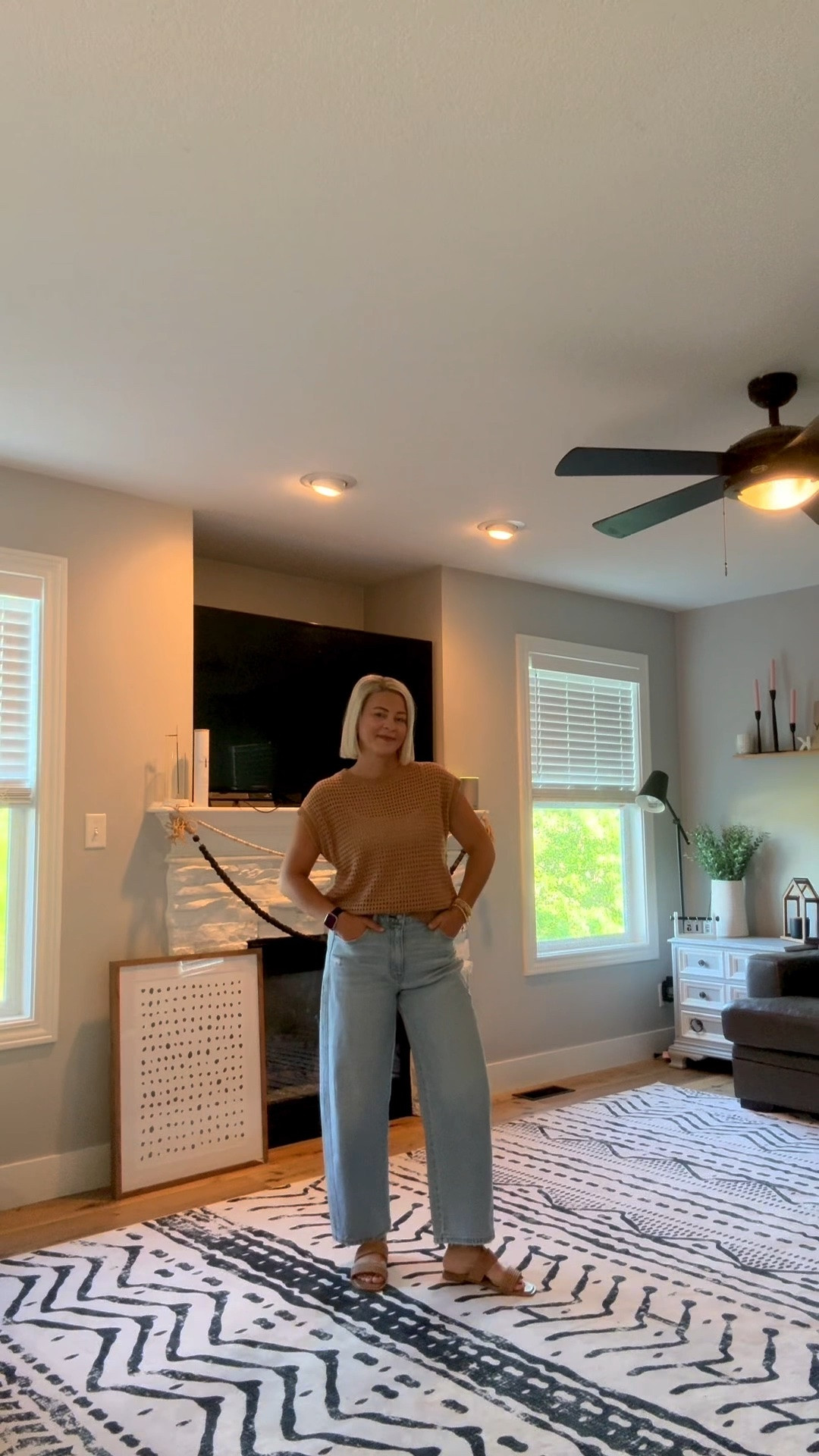 I love this simple and comfortable outfit for on the go or errands! 🤎

#LTKootd #LTKmomlife #LTKOver40
