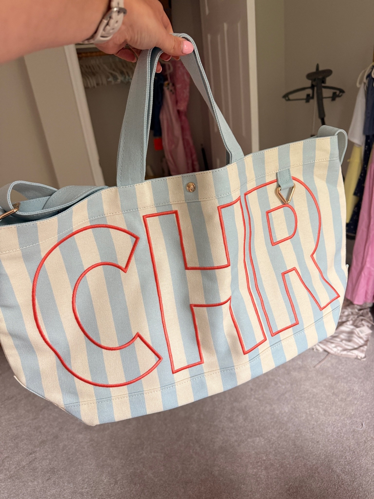 Cutest monogram
Tote bag!

#LTKSeasonal #LTKmomlife #LTKdayinmylife