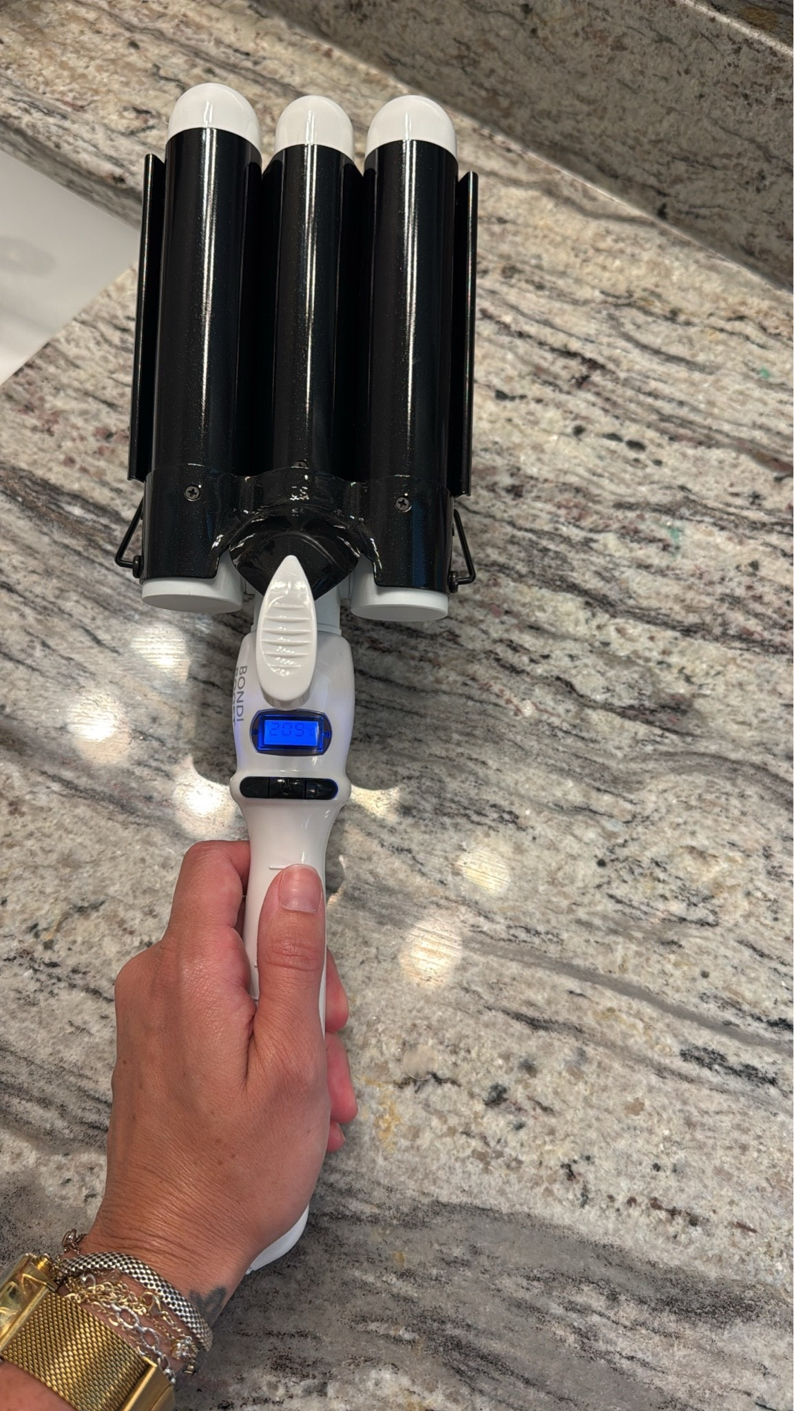 Loooove this waver from @Bondi Boost

#LTKselfcare #LTKmorningroutine #LTKgrwm