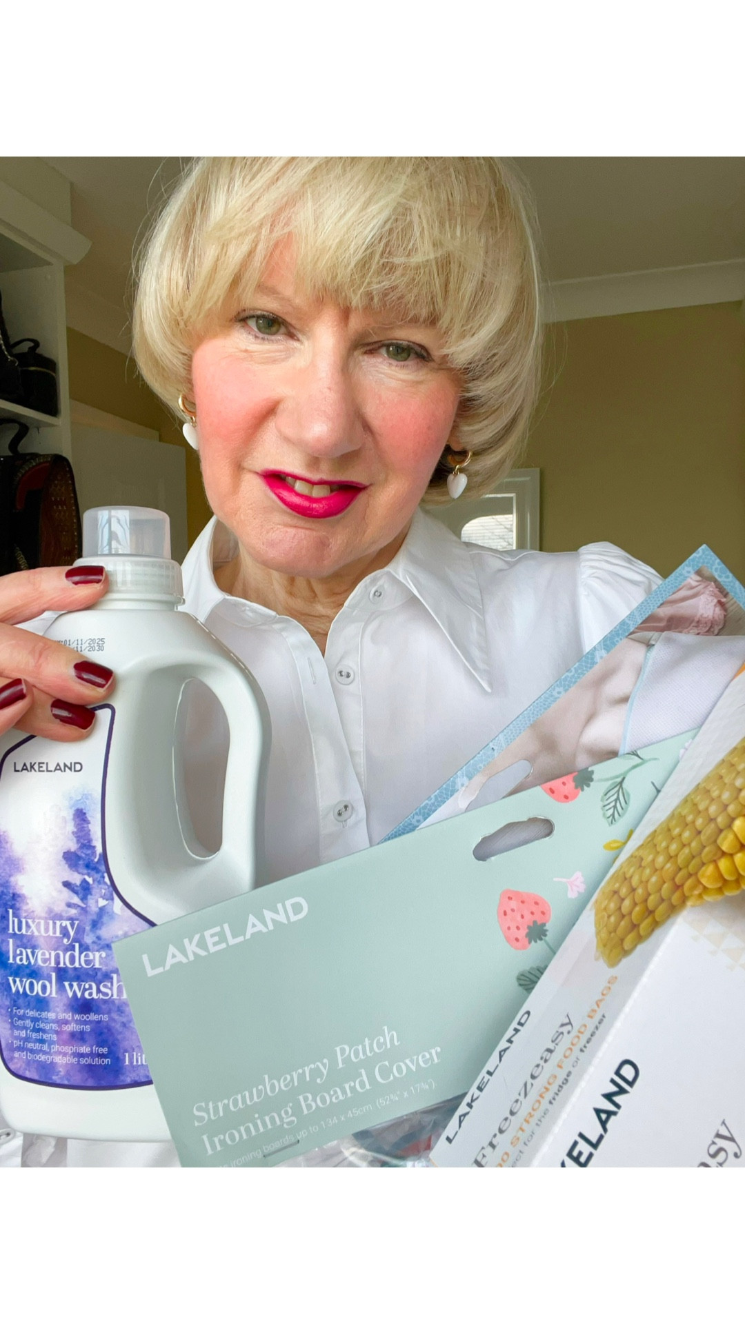 I recorded this video in the LAKELANDUK store in Windermere earlier this week, just before I paid for my purchases!
In the video I’m wearing a merino blend cable cardigan which I bought a few days earlier at the @ shop in Bowness.

#LTKhome #LTKuk #LTKstyletip