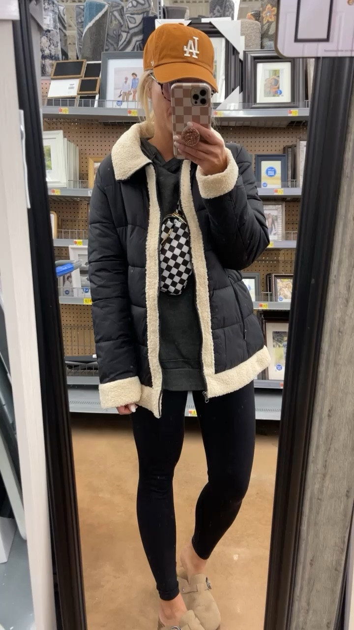 The cutest puffer coat outlined in Sherpa!!! Love it!!
Coat TTS but wearing medium for oversized fit
Hoodie large
Leggings XS 
Clogs TTS 

#LTKfindsunder50 #LTKfindsunder100 #LTKstyletip