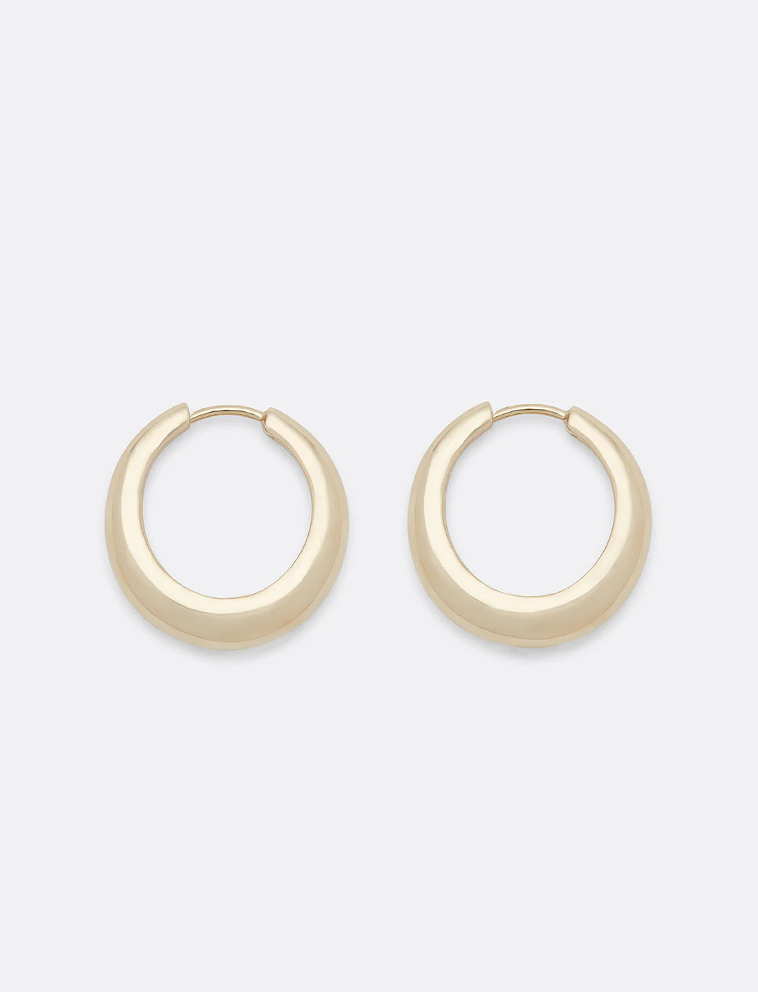 Tapered Rounded Hoop Earring | Draper James (US)