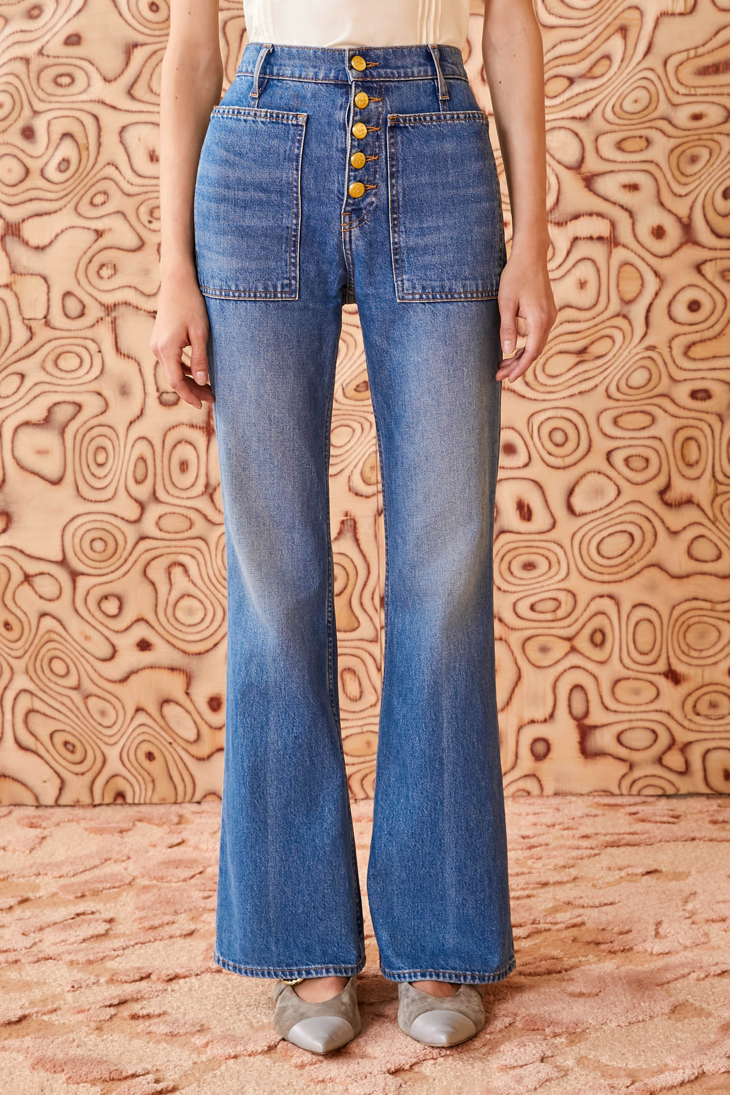 The Lou Jean

      Danube Medium Indigo Wash | Ulla Johnson