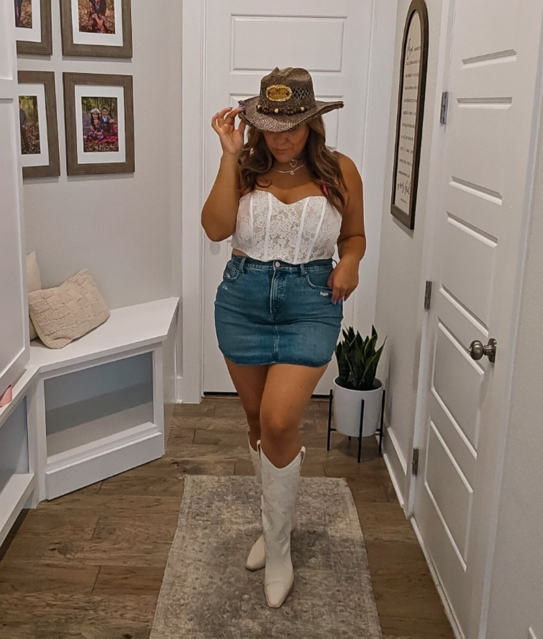 Karol G inspired outfits 